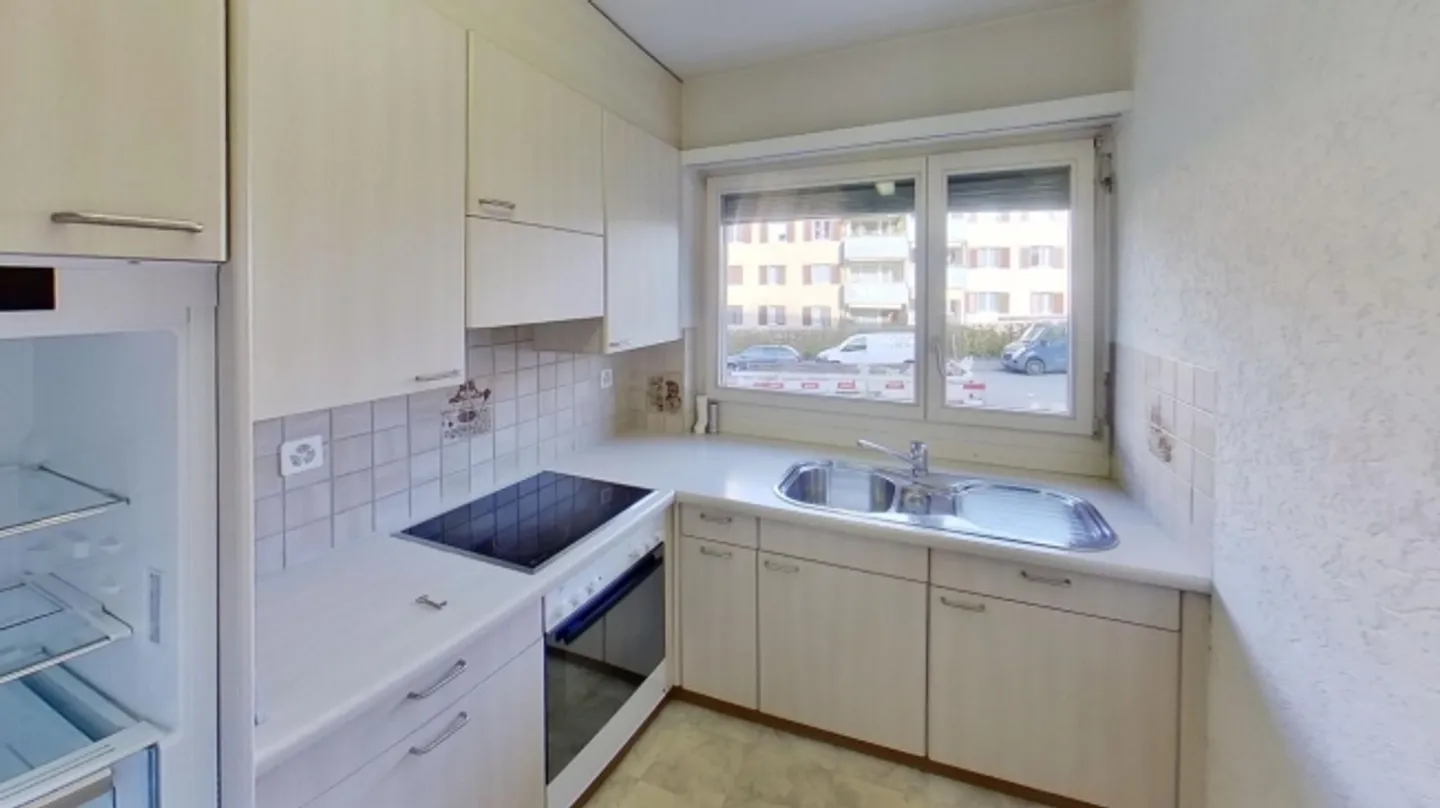 Bright 3-room apartment for temporary rent in Zürich-Oerlikon (until 31.03.2027) - Photo 4 of 11