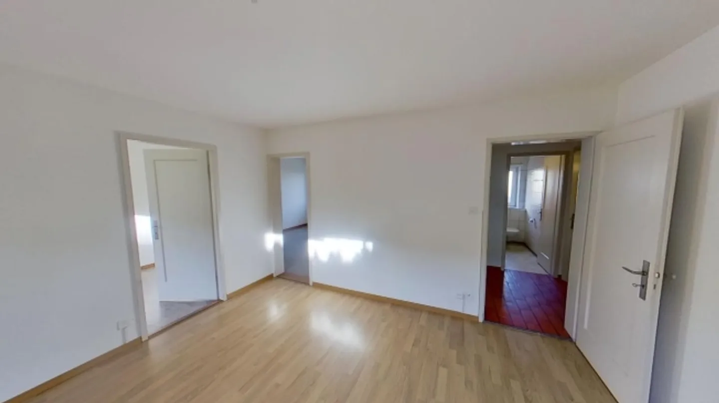 Bright 3-room apartment for temporary rent in Zürich-Oerlikon (until 31.03.2027) - Photo 8 of 11