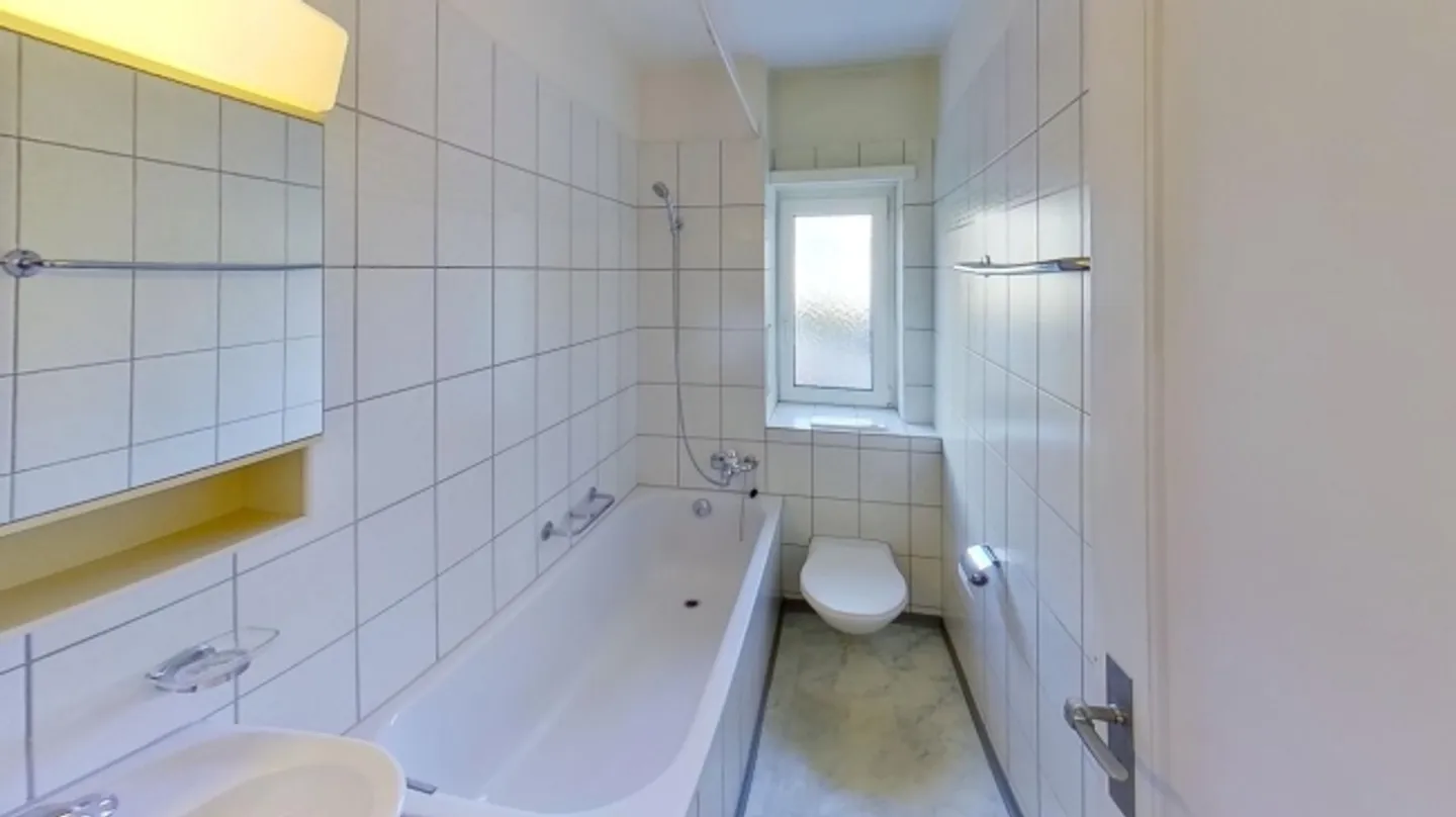 Bright 3-room apartment for temporary rent in Zürich-Oerlikon (until 31.03.2027) - Photo 7 of 11