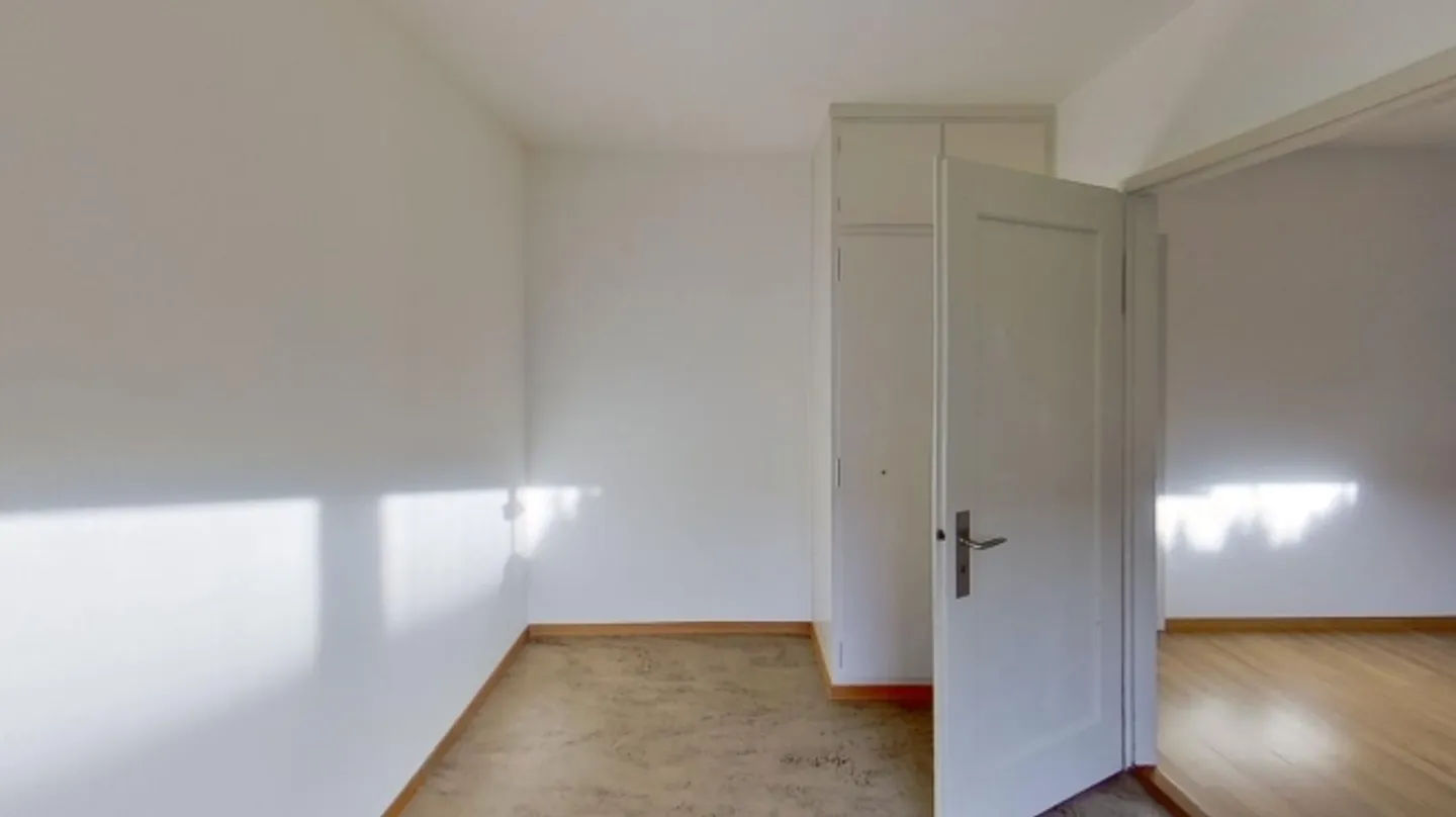 Bright 3-room apartment for temporary rent in Zürich-Oerlikon (until 31.03.2027) - Photo 10 of 11