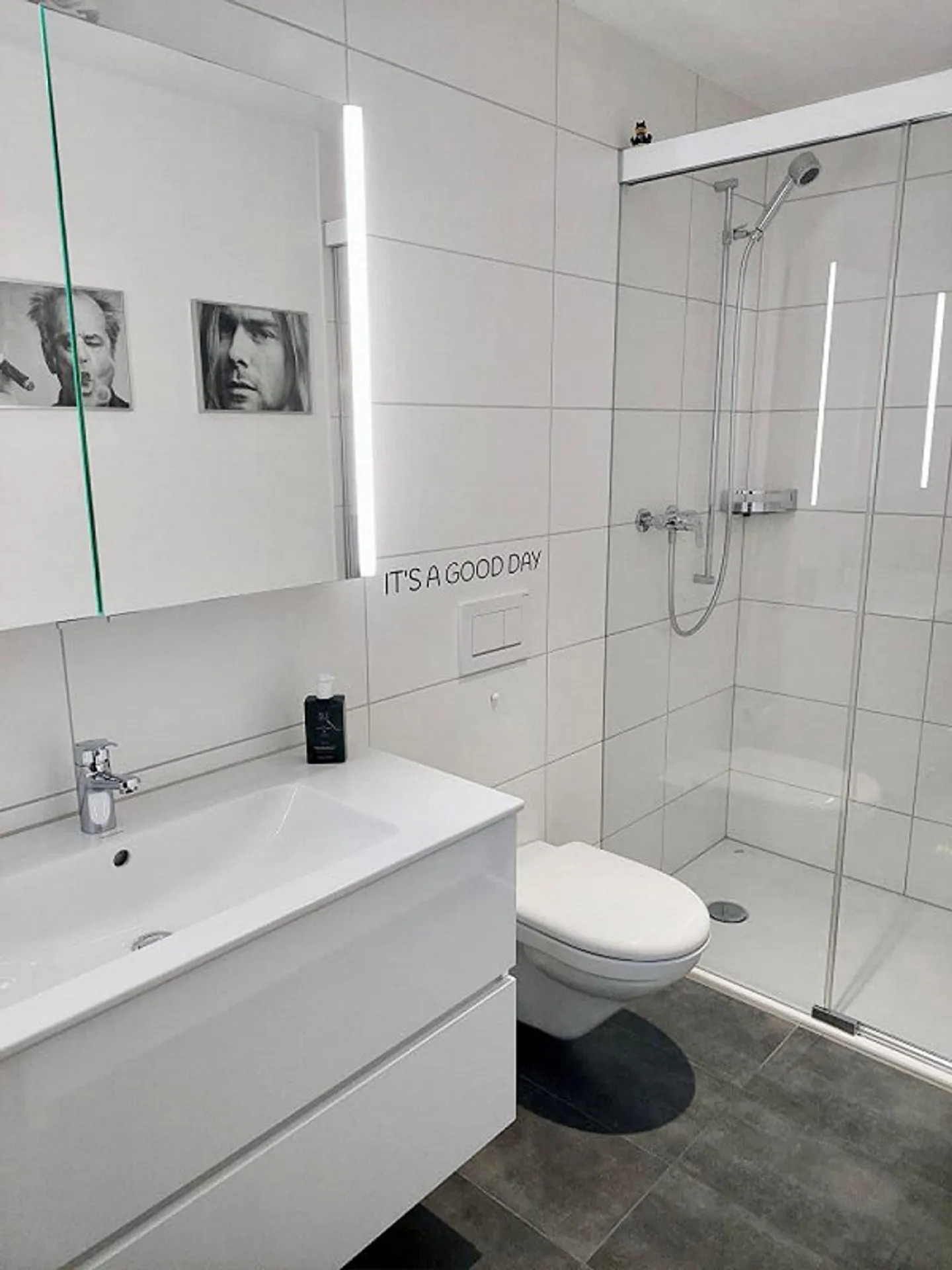 Neuwertige Wohnung mit Aussicht auf Flussufer - Foto 5 von 9