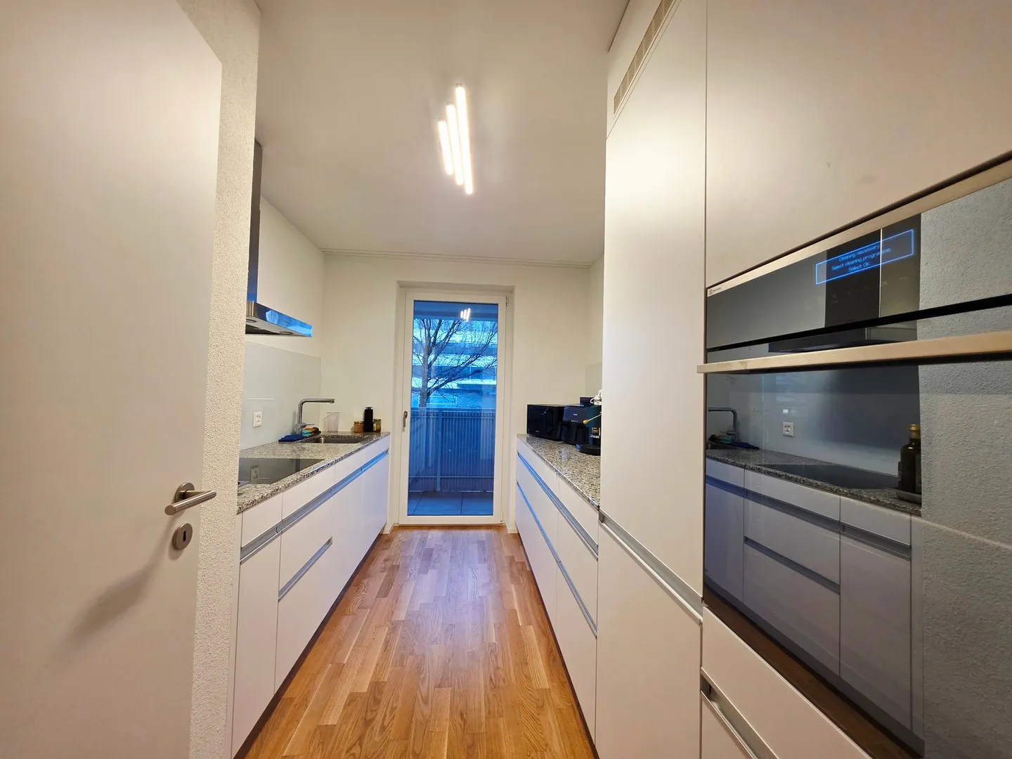 Appartamento elegante con giardino - Foto 9 di 13