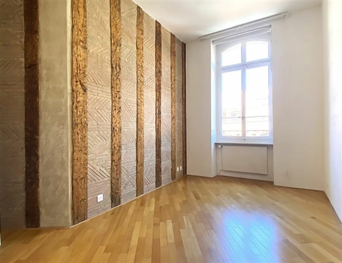 6 atypical rooms with terrace in the old town - Photo 6 of 8