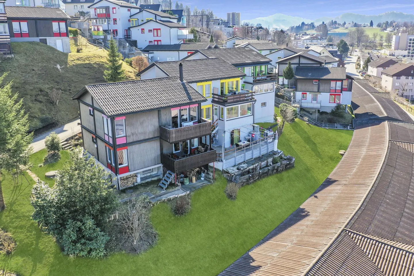 Vivre avec une vue : appartement bien entretenu dans un quartier calme - Photo 20 sur 21