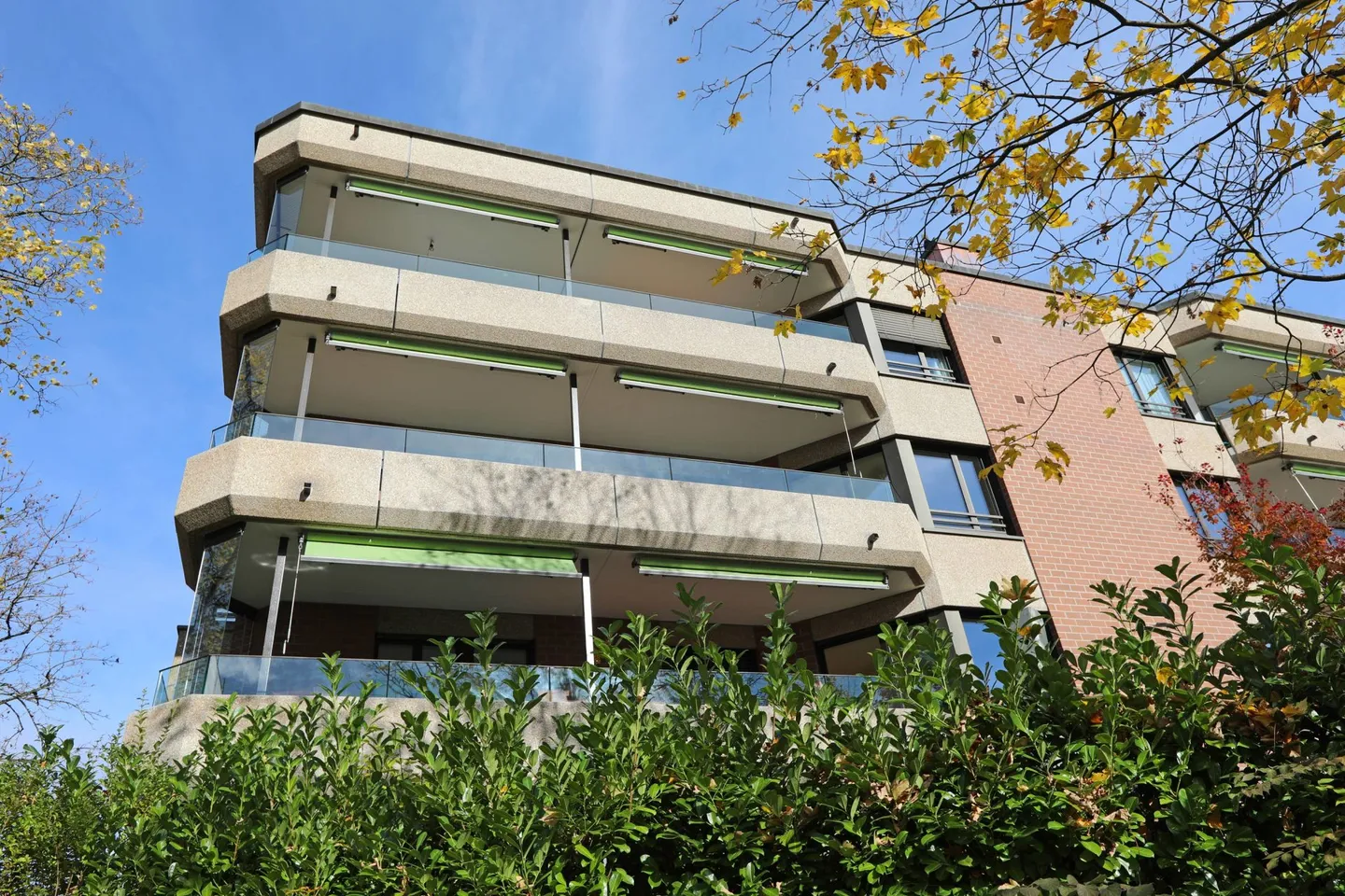 Moderno appartamento di 5 stanze con area giardino - Foto 10 di 10
