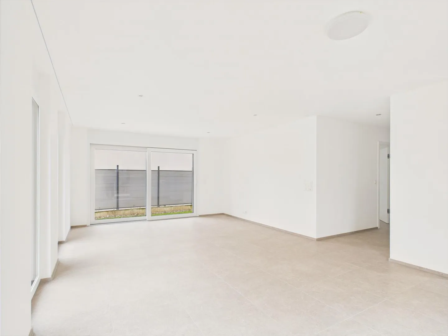 Apartment with terrace 3.5 rooms - Photo 4 of 13