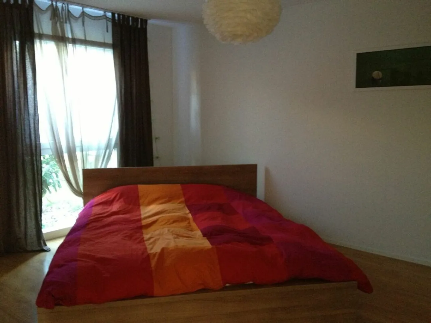 Erstklassige 3 1/2-Zimmerwohnung in Ins - Photo 3 sur 5