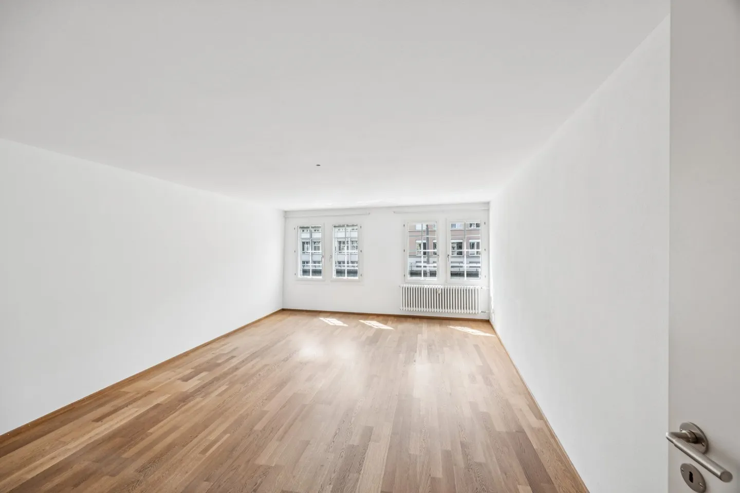 Living by the Aare stylish 2.0-room apartment - Photo 3 of 4