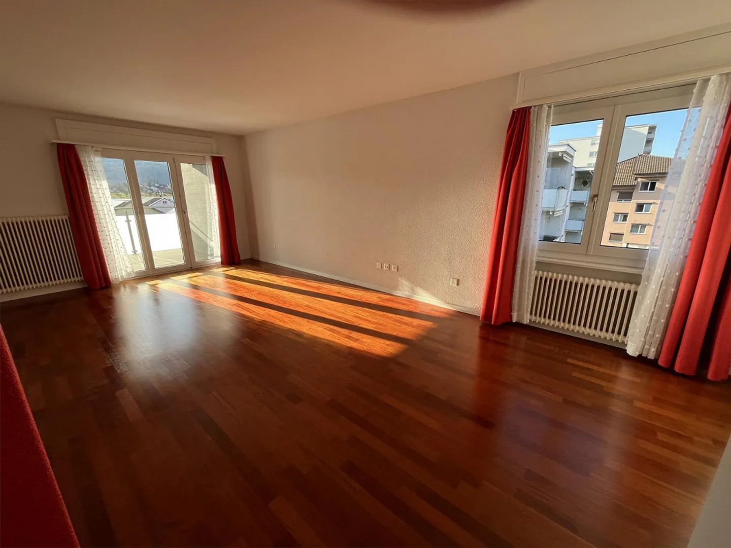 Appartamento 3 1/2 locali in una proprietà con una buona comunità - Foto 2 di 10
