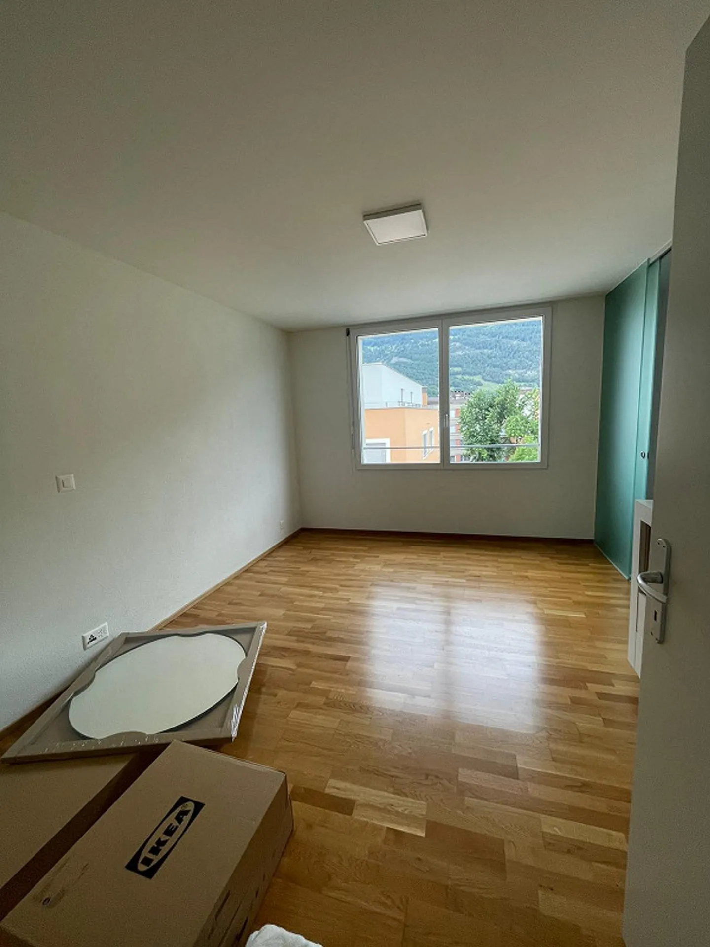 Moderne 3.5 Zimmer-Wohnung - Foto 7 von 13