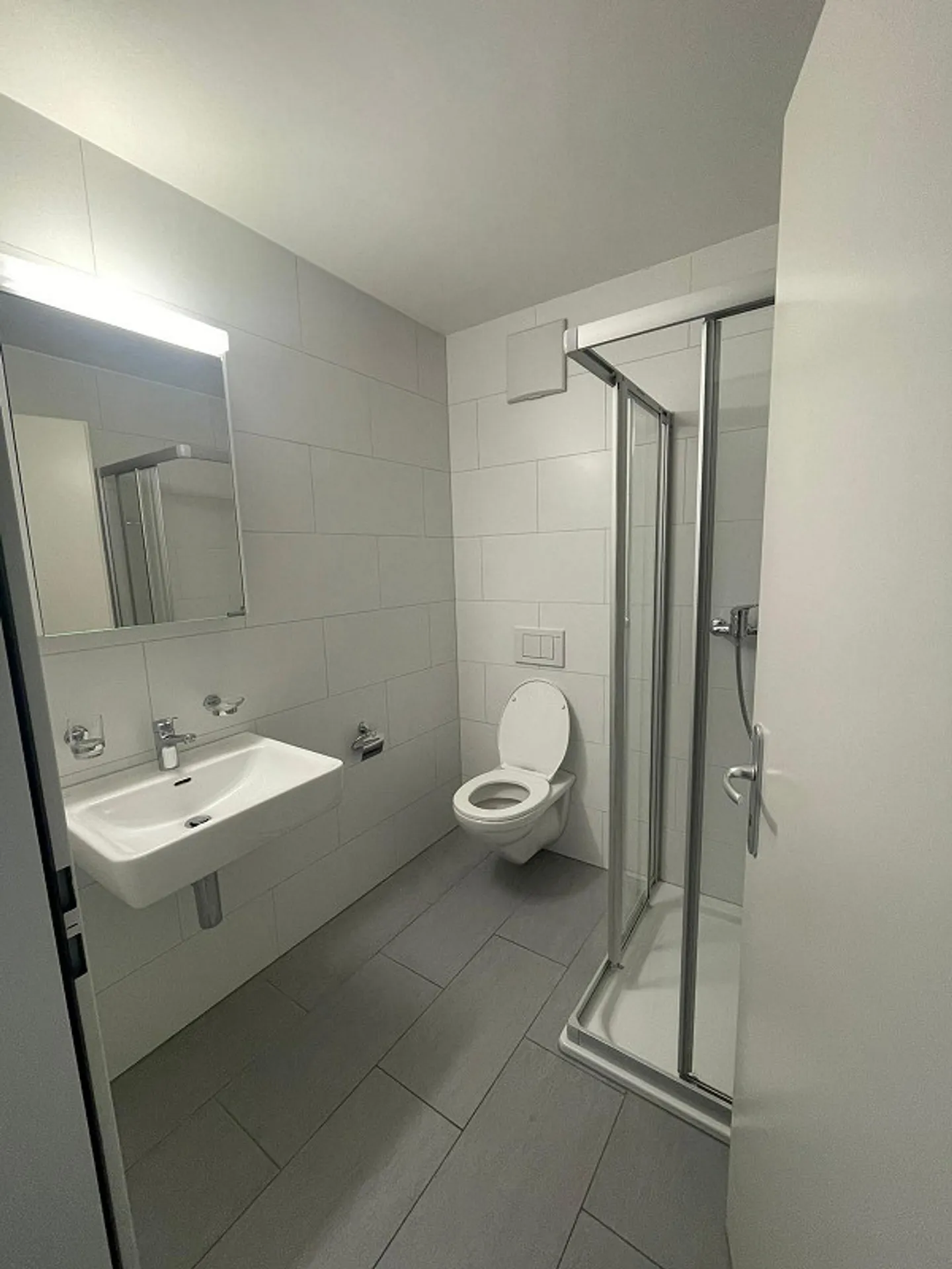 Moderne 3.5 Zimmer-Wohnung - Foto 4 von 13