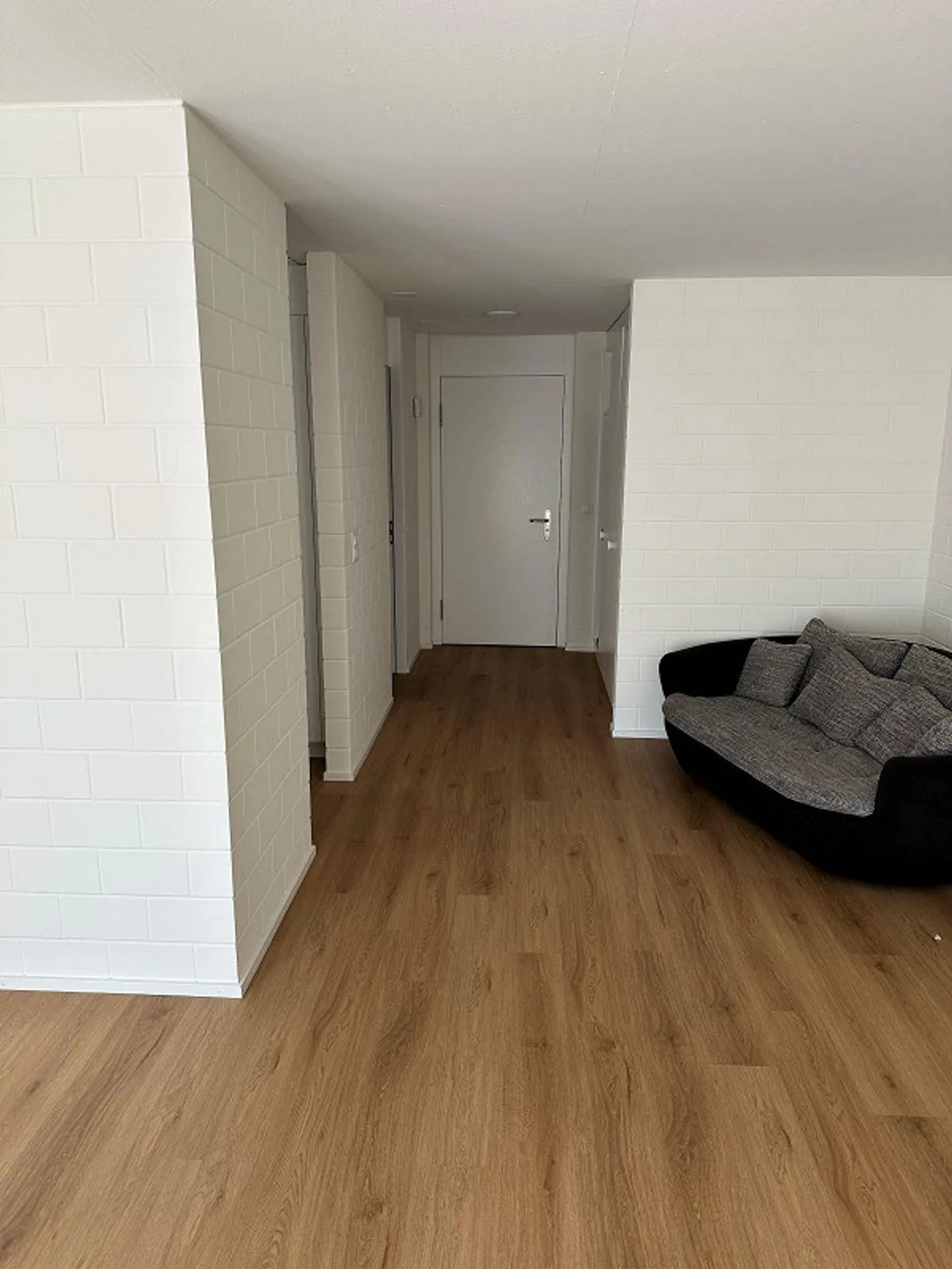1.5 Room Apartment - Photo 4 of 7