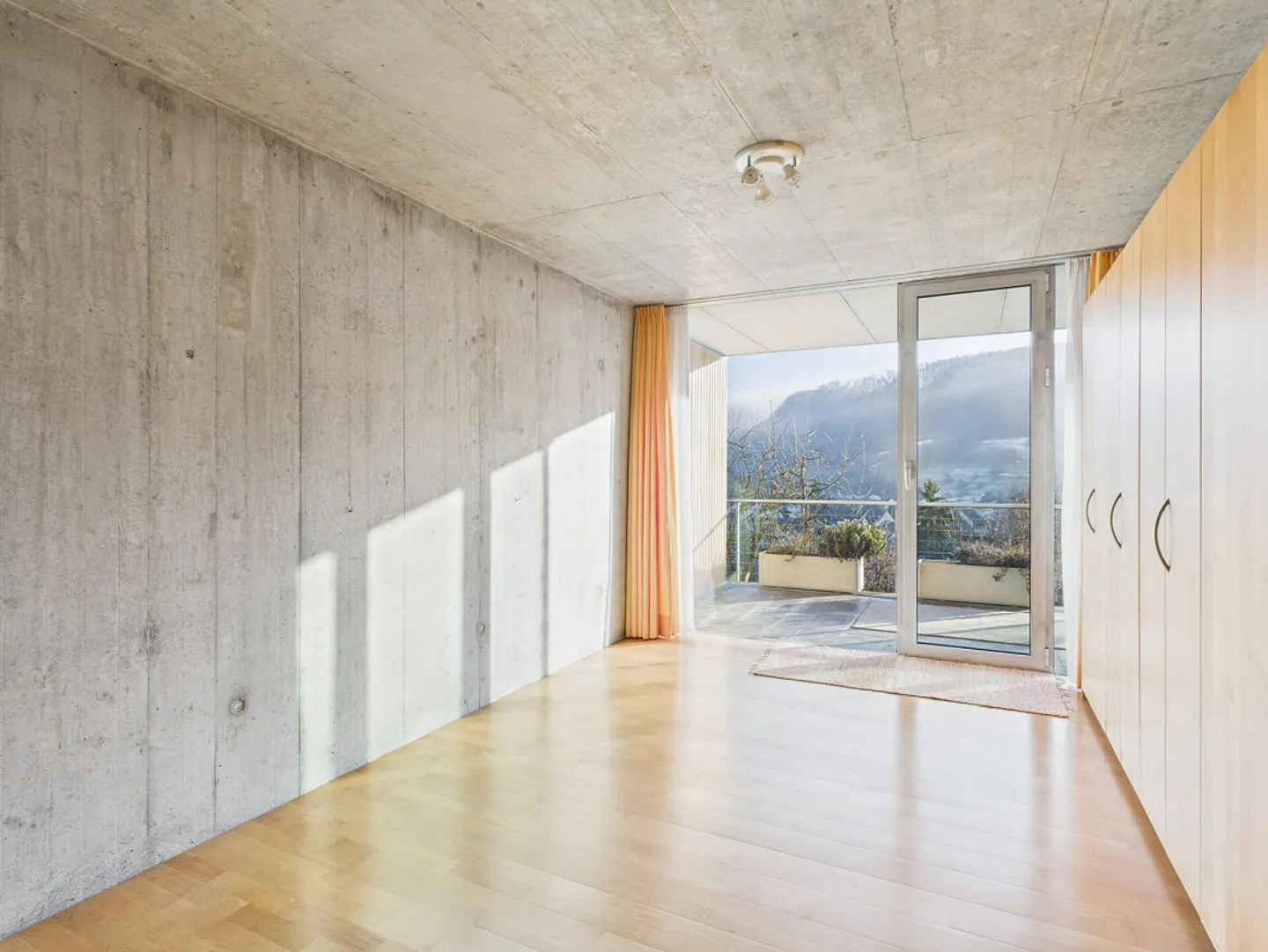 Calme situé avec une vue imprenable! - Photo 6 sur 9