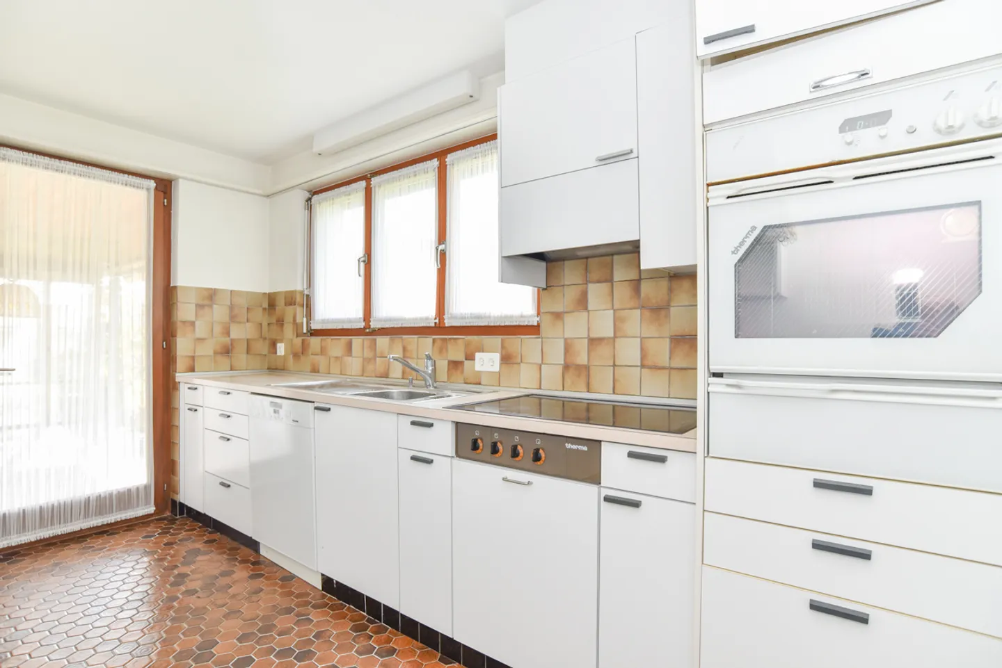 Freist. EFH, in Sackgasse gelegen, mit grossem Garten, Fläche 1'036 m2 - Photo 6 sur 16