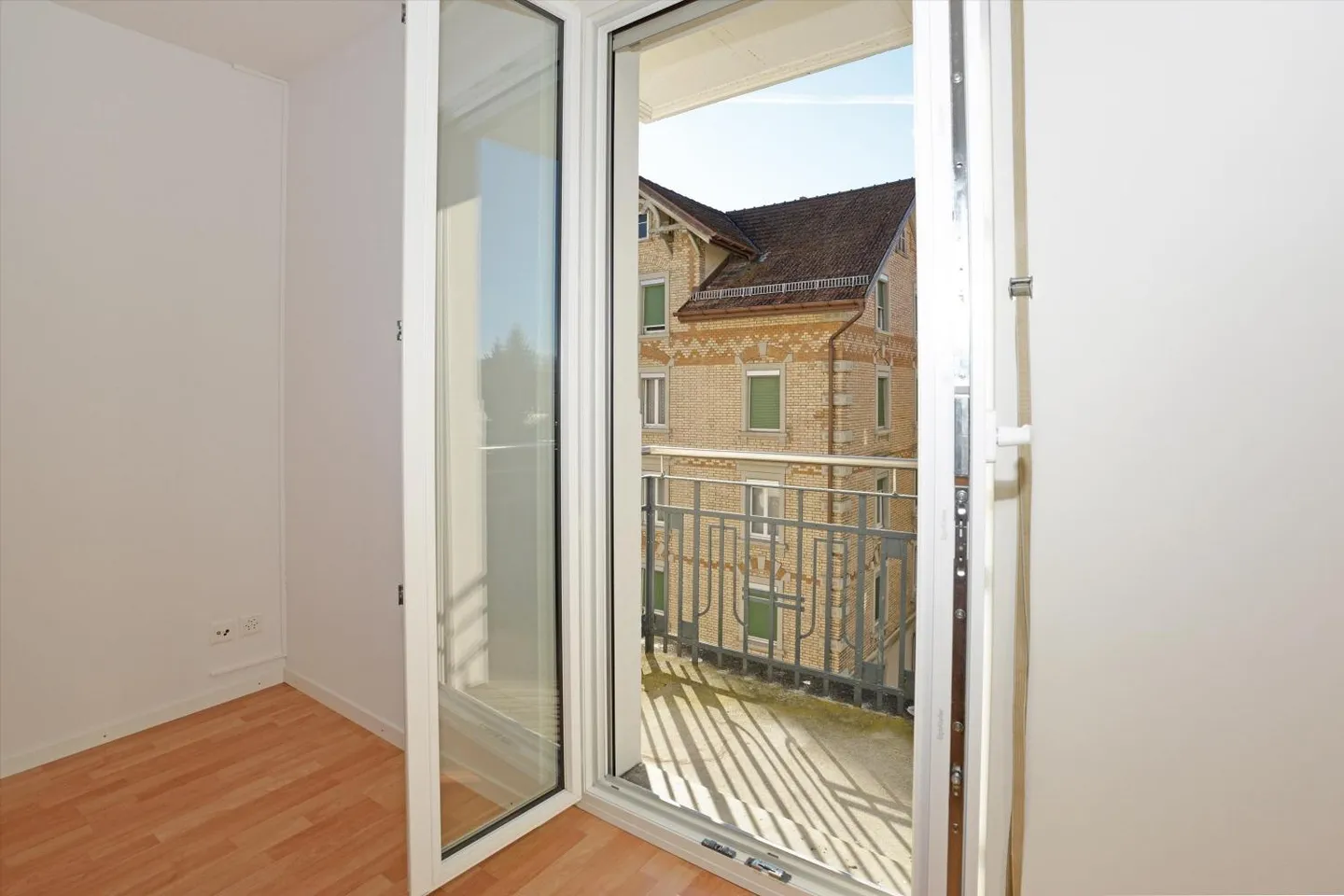 Charmante Wohnung mit Balkon - Foto 9 von 9