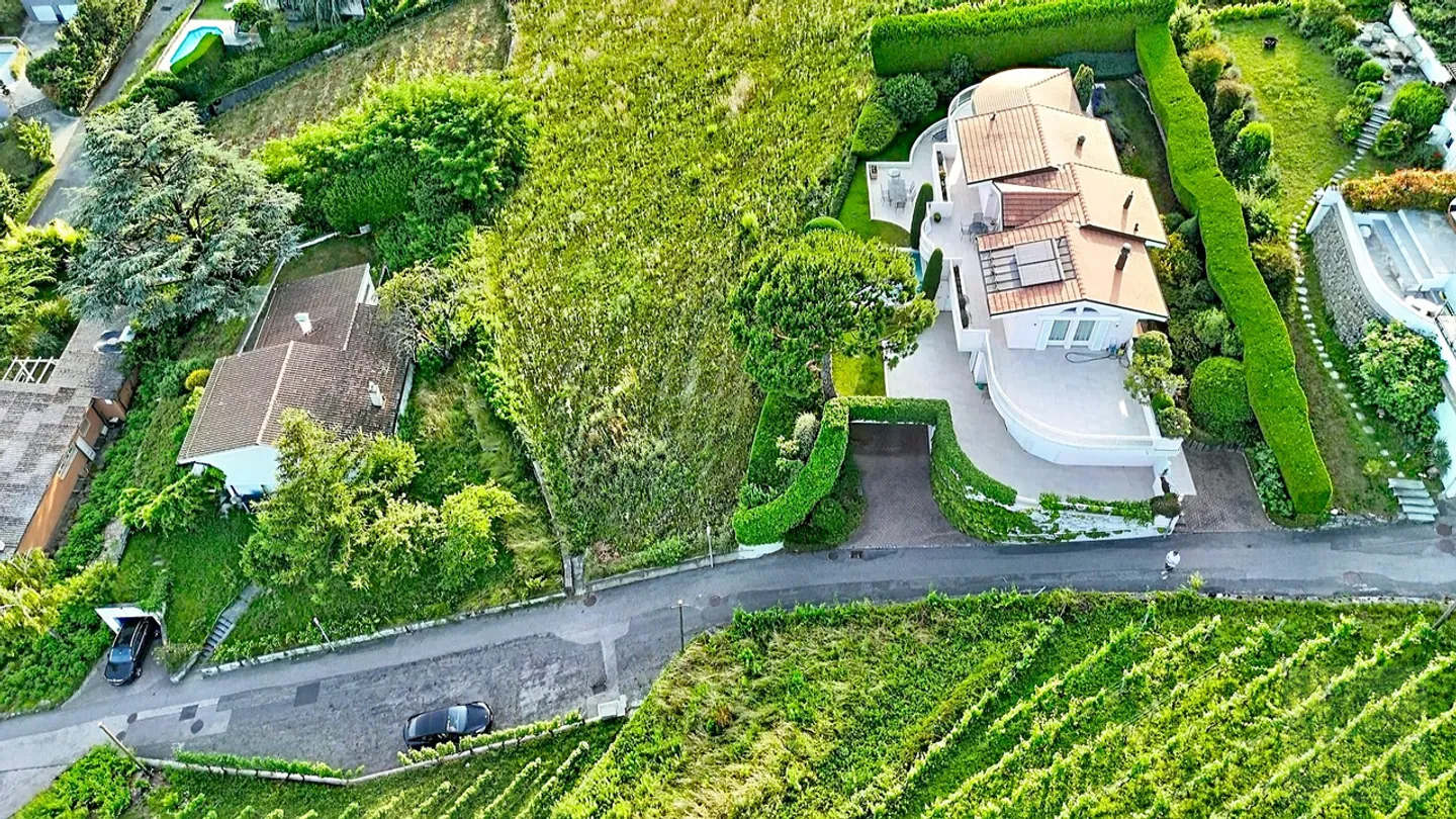 PROPRIETE D'EXCEPTION FACE AU LAC-UN PANORAMA QUI CHANGE TOUT - Photo 15 sur 15