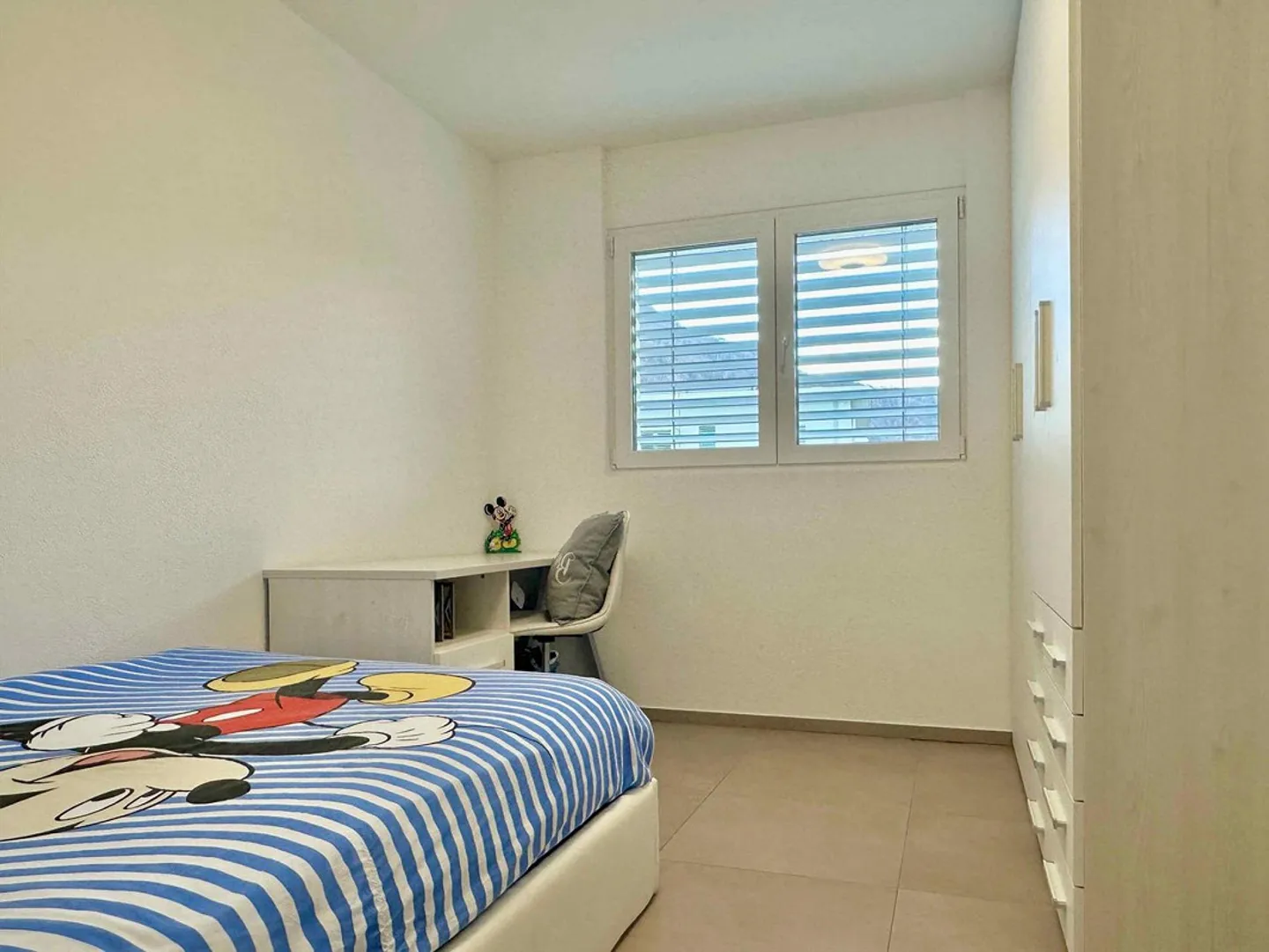 Nuovo 5.5 locali di alto standard con ampia terrazza coperta - Foto 7 di 13