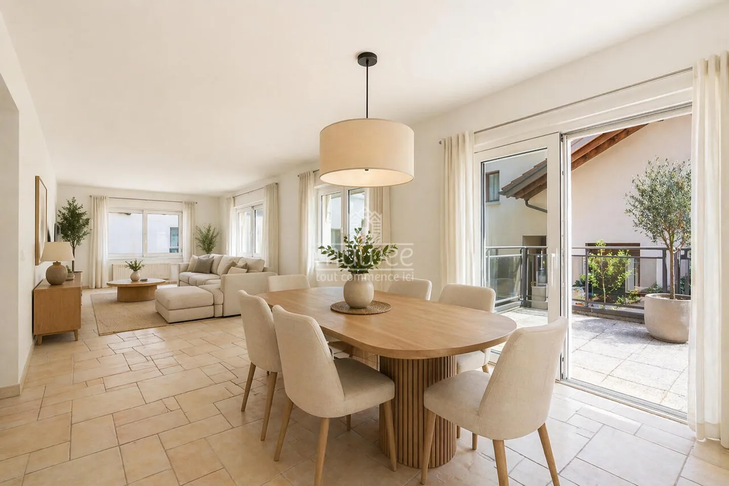 Renovierte Wohnung im Jahr 2026 mit großer Terrasse in einem kleinen Gebäude - Foto 3 von 17
