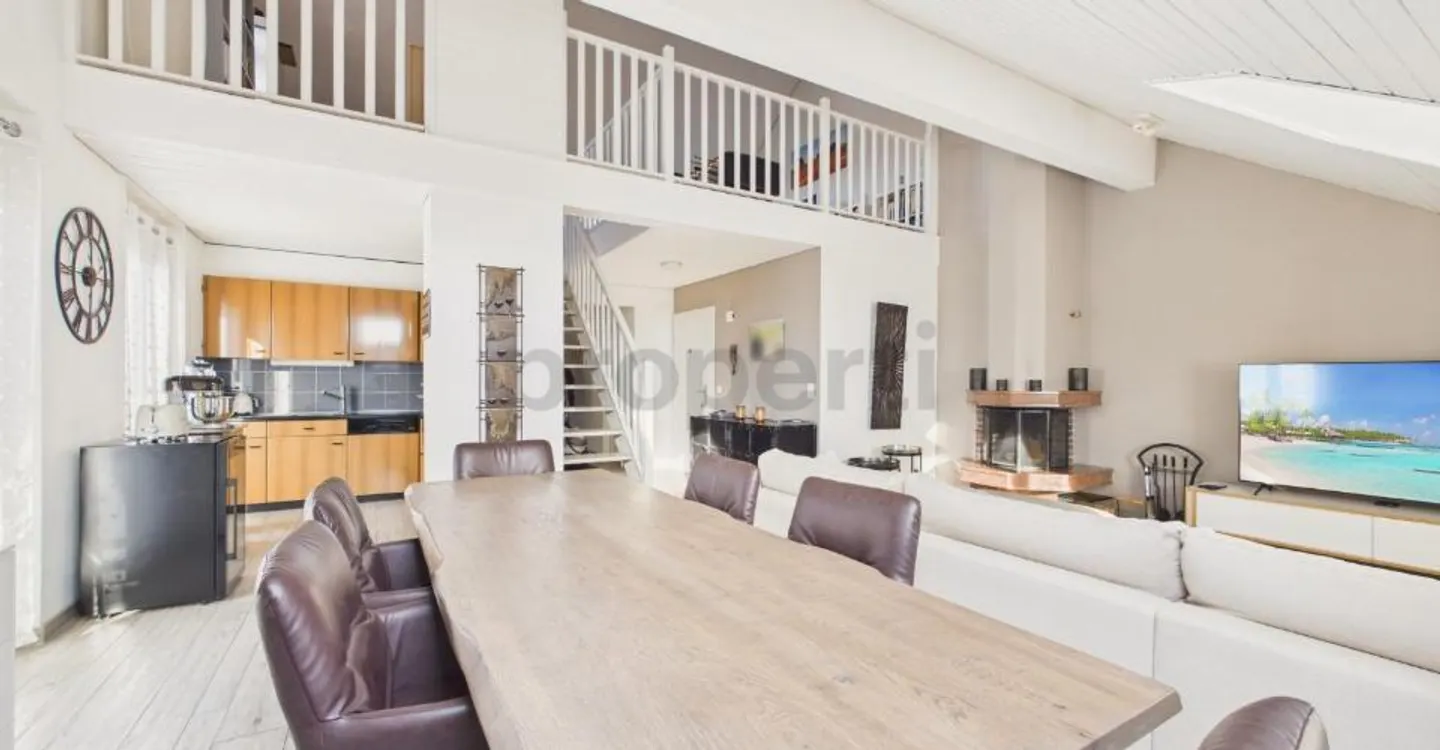 Elegante Appartamento Duplex con Balconi - Foto 6 di 12