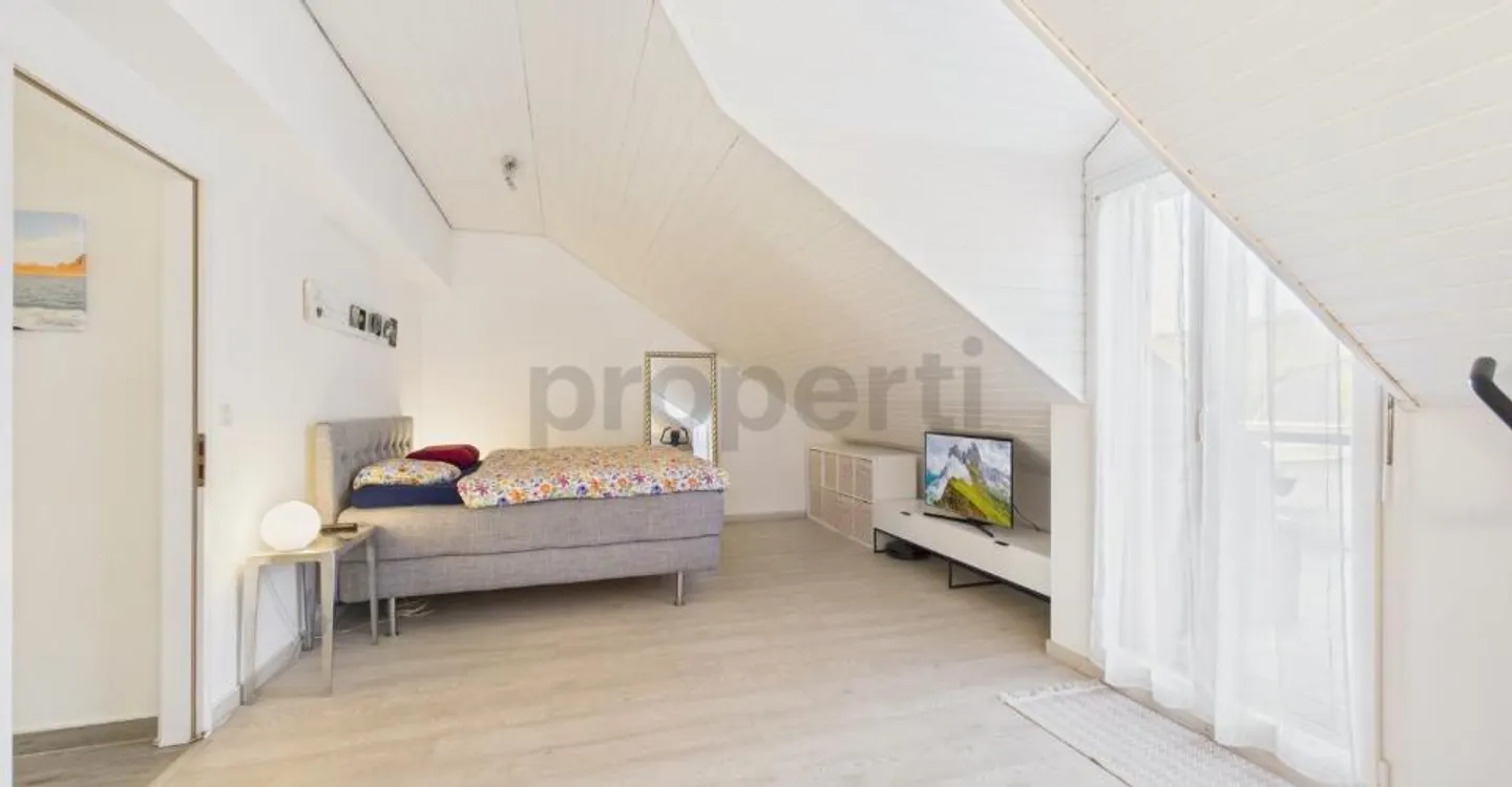 Elegante Appartamento Duplex con Balconi - Foto 8 di 12