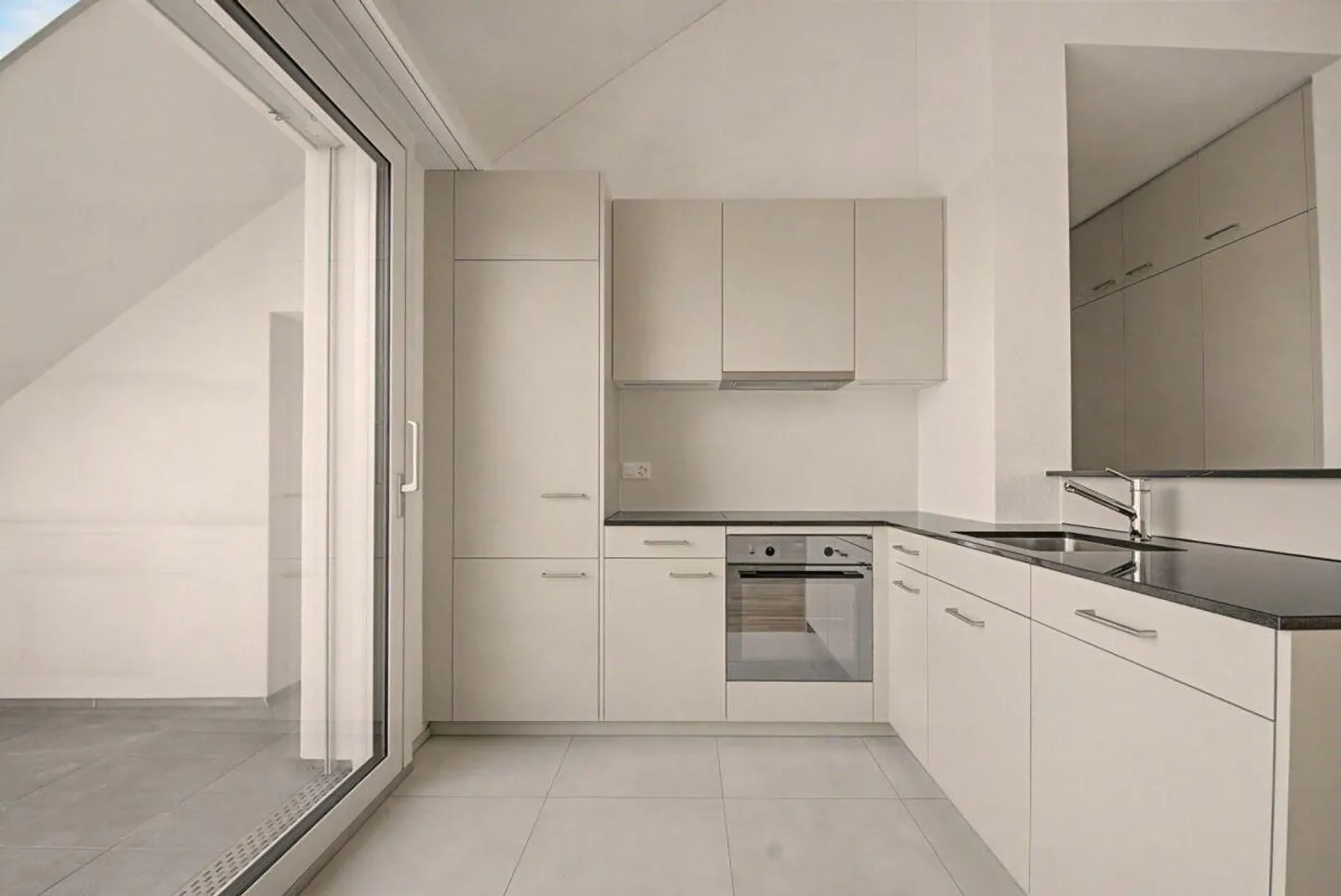 Letzte Attika-Wohnung zu vermieten! - Foto 2 von 11