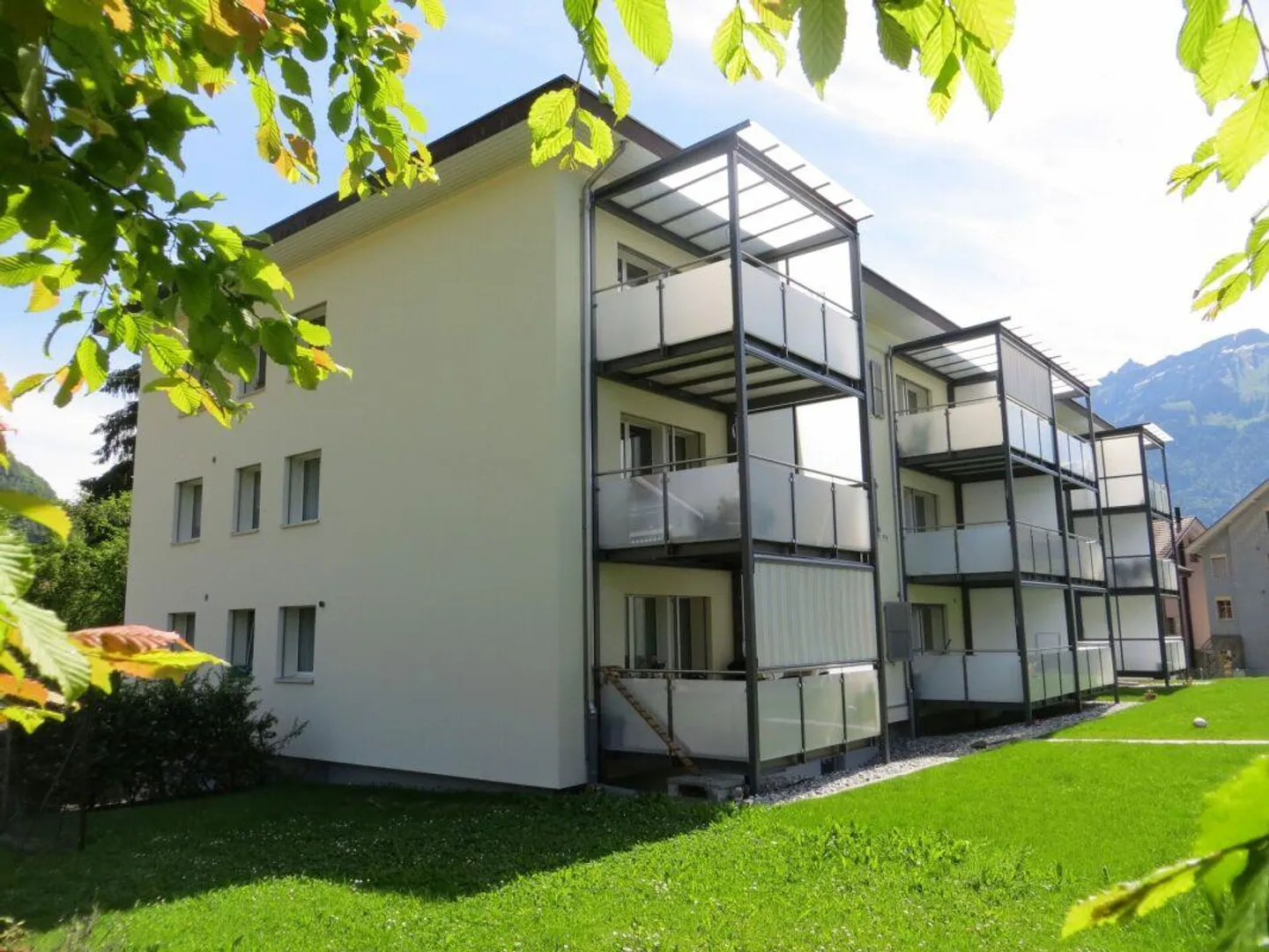 Quietly located apartment in Unterseen - Photo 1 of 7