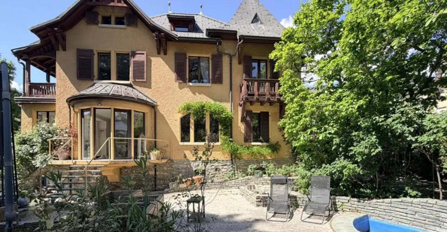 Maison de Maître Élégante à Sion - Photo 1 sur 12