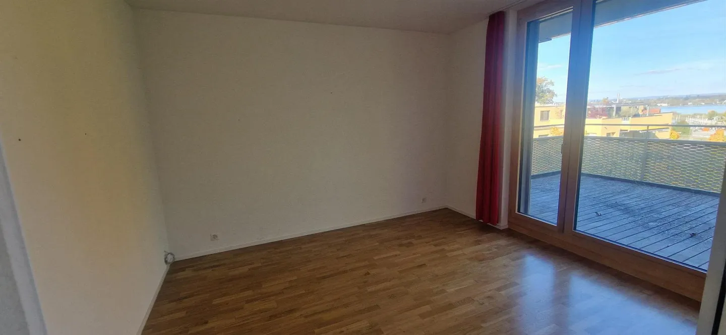 Luminoso appartamento attico di 3,5 locali con vista lago a Kreuzlingen (120 m²) - Foto 9 di 19