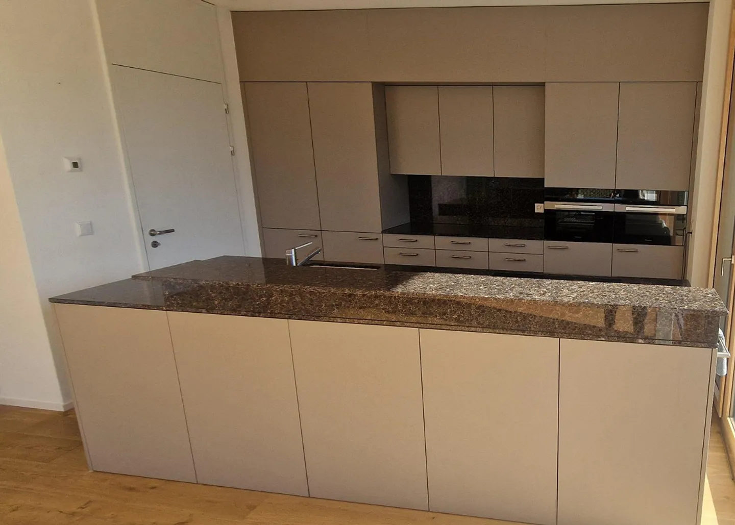 Luminoso appartamento attico di 3,5 locali con vista lago a Kreuzlingen (120 m²) - Foto 4 di 19