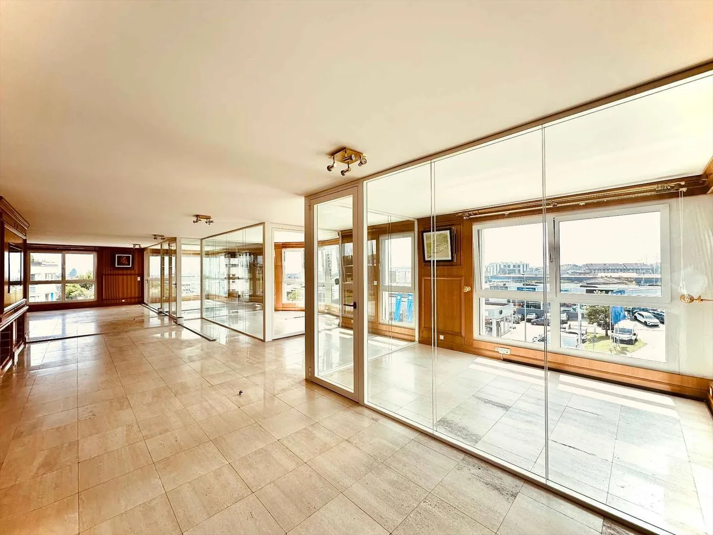 Wunderschöne Büros mit 316 m2 und Garten zur Miete in Nyon - Foto 2 von 9