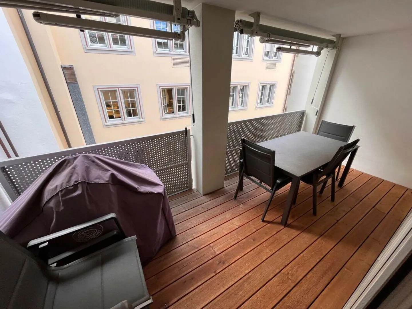 Appartamento nel centro storico con due logge coperte - Foto 5 di 7