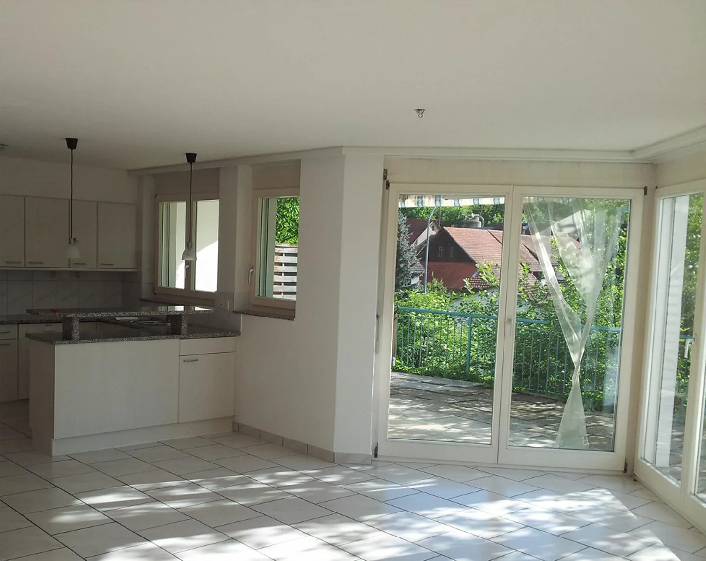 3 1/2-Room Apartment (111) - Photo 4 of 17