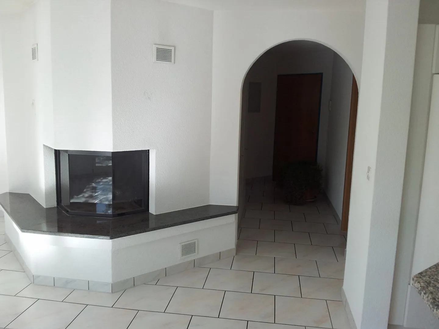 3 1/2-Room Apartment (111) - Photo 6 of 17