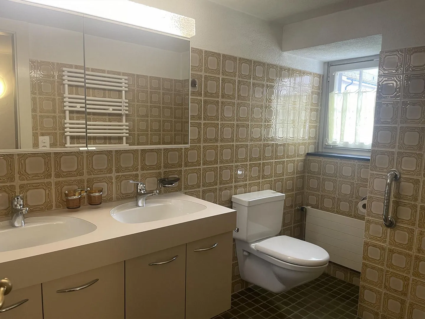 Grosszügige 4,5-Zimmer in historischen Haus, ruhig gelegen - Foto 11 von 23