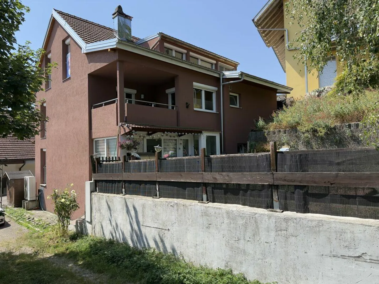 APPARTEMENT SPACIEUX DE 4,5 PIÈCES DANS UN EMPLACEMENT RECHERCHÉ ET CALME - Photo 5 sur 17