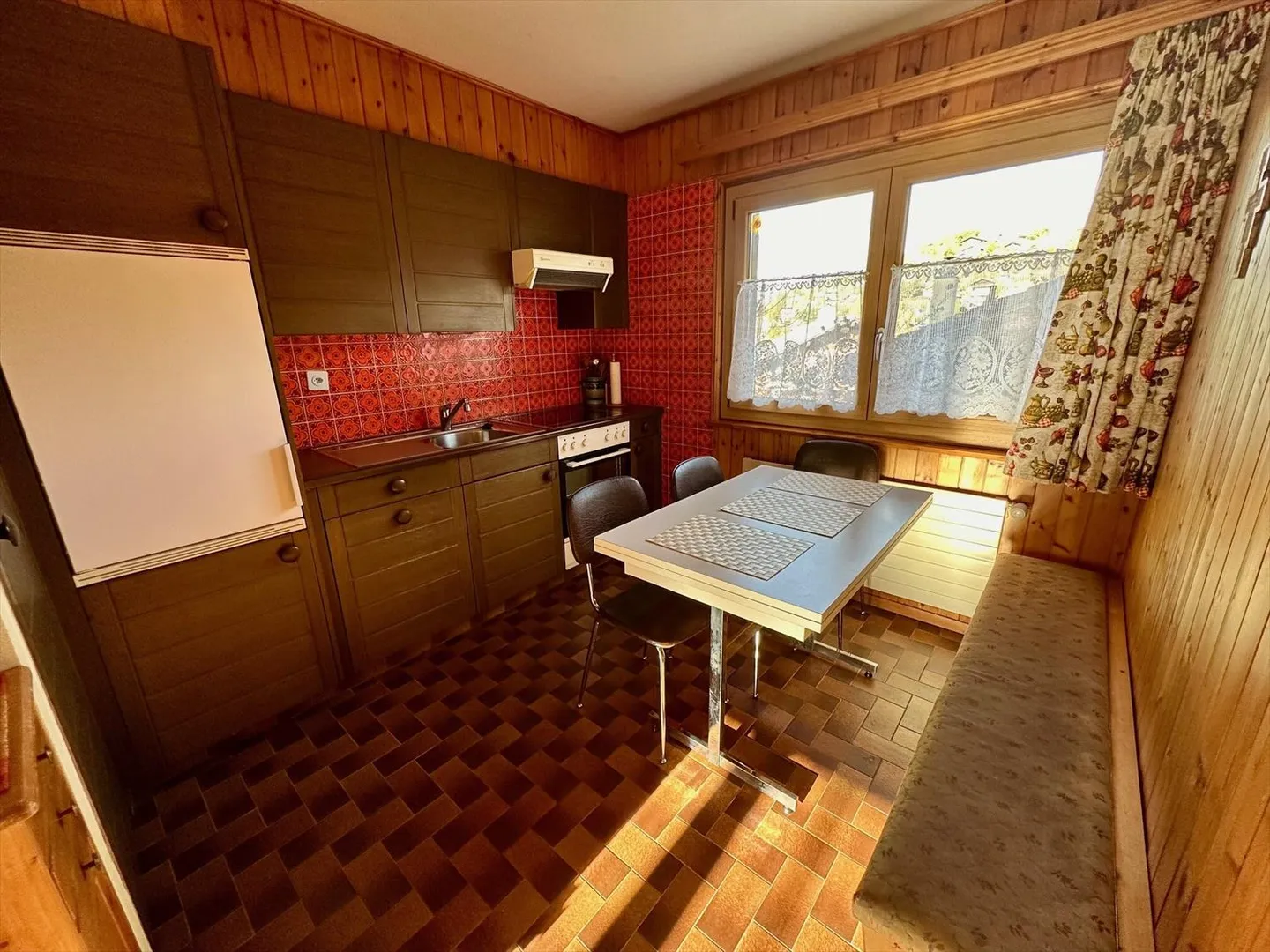 From 01.05.2026 - 3-room apartment on the ground floor with garden - Photo 4 of 7