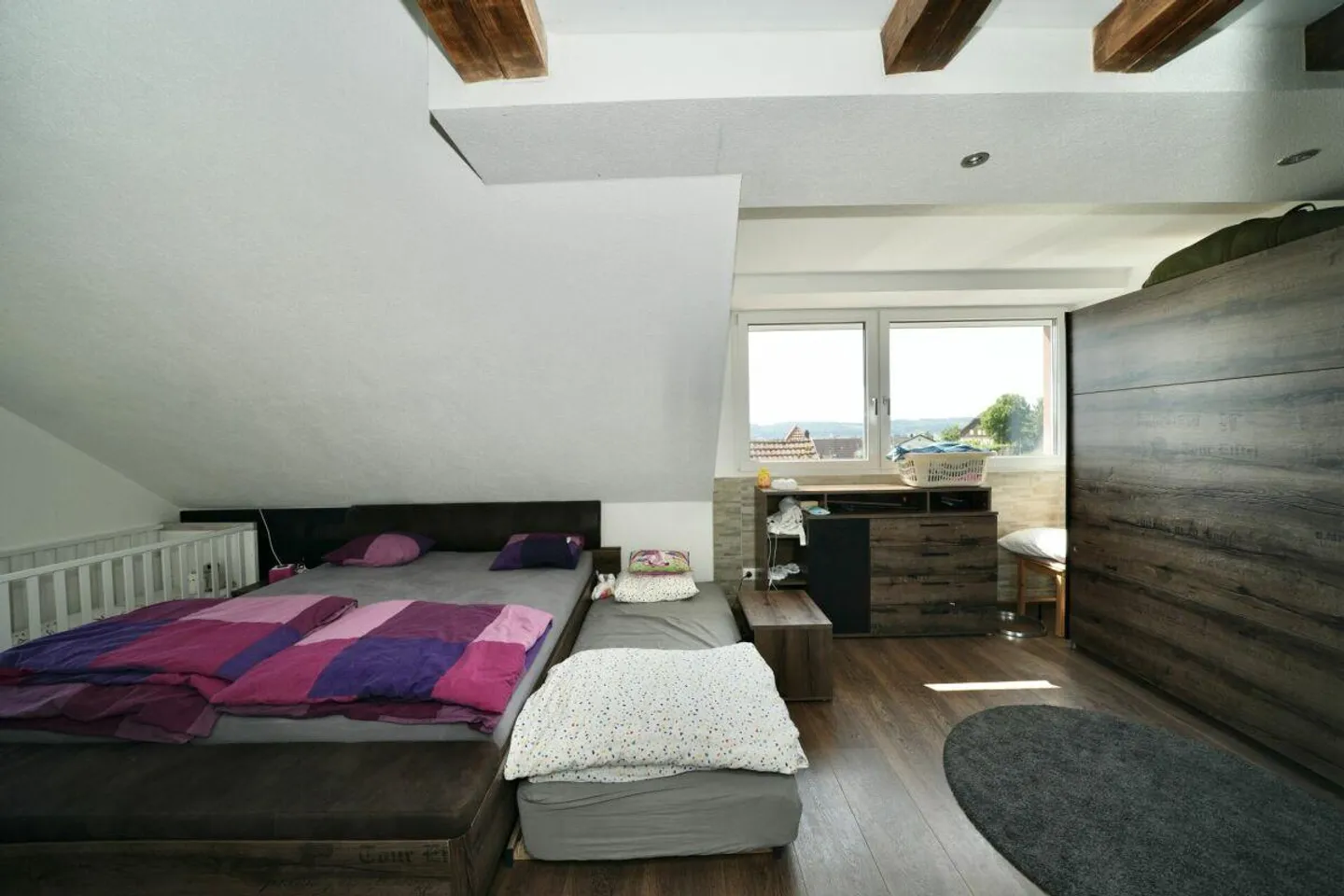 APPARTEMENT SPACIEUX DE 4,5 PIÈCES DANS UN EMPLACEMENT RECHERCHÉ ET CALME - Photo 13 sur 17