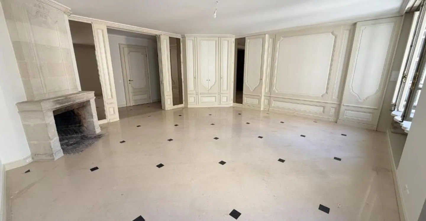 Exceptional duplex for rent? Old Town of Geneva - Photo 3 of 11