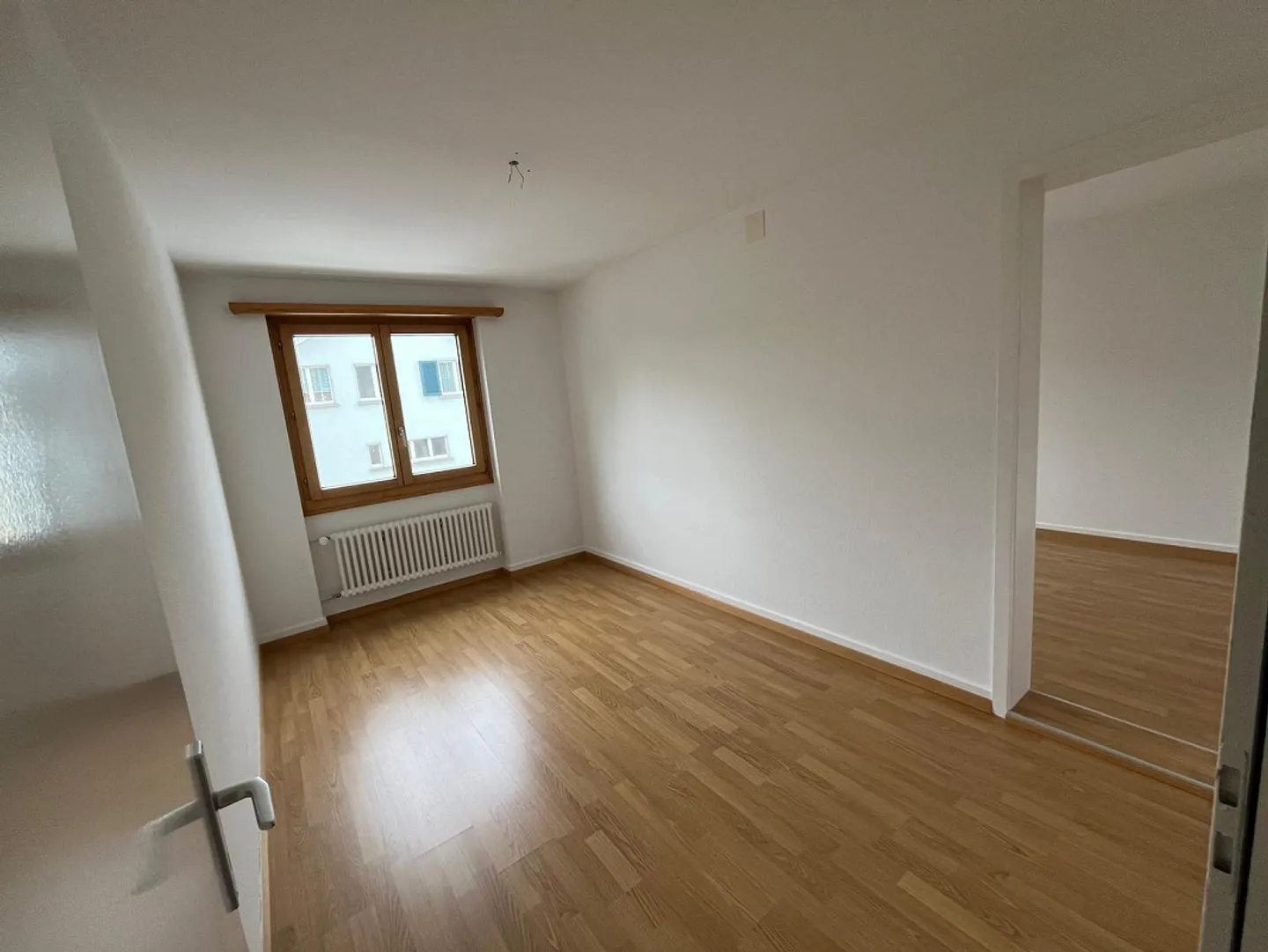 Ideal! Central 4 Rooms plus Work-Studio Area + 2 Balconies - Photo 8 of 14