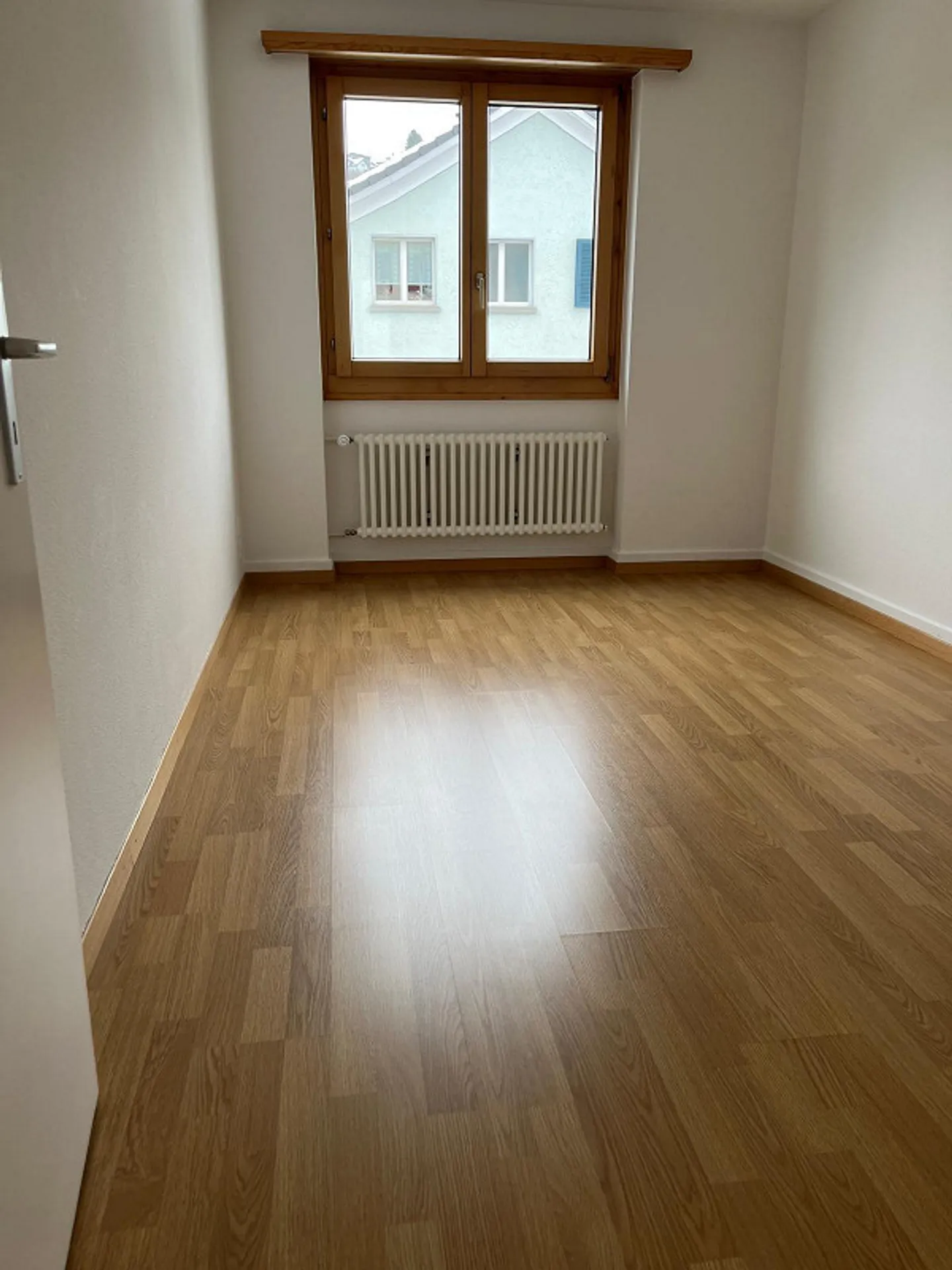 Ideal! Central 4 Rooms plus Work-Studio Area + 2 Balconies - Photo 9 of 14