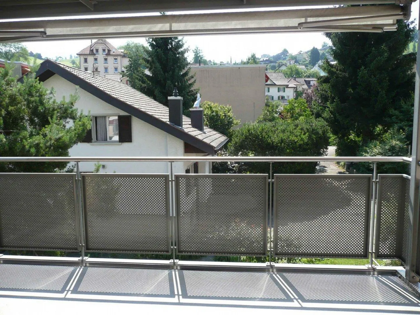 Ideal! Central 4 Rooms plus Work-Studio Area + 2 Balconies - Photo 11 of 14