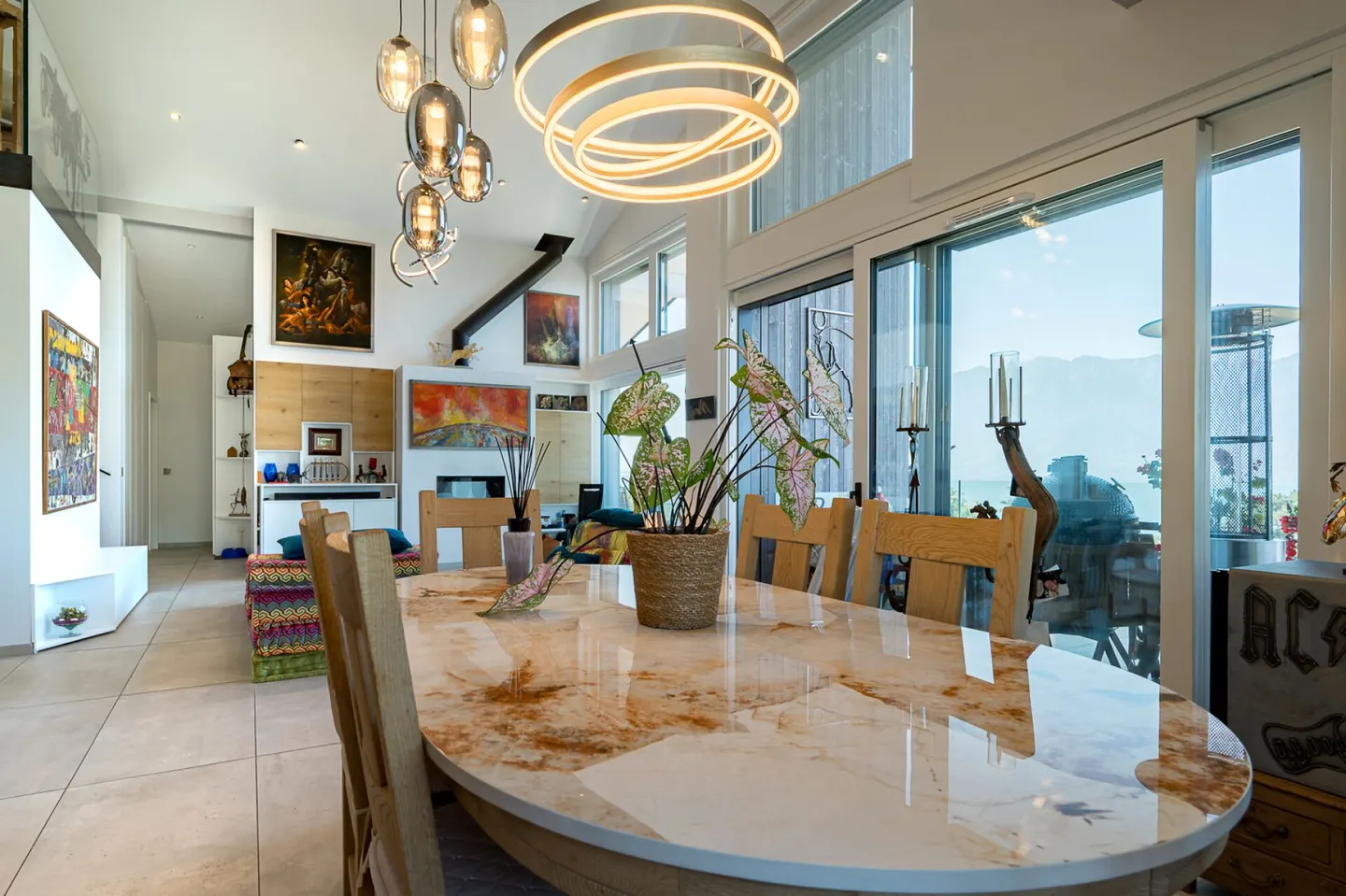 Attique contemporain avec vue lac - Photo 9 sur 13