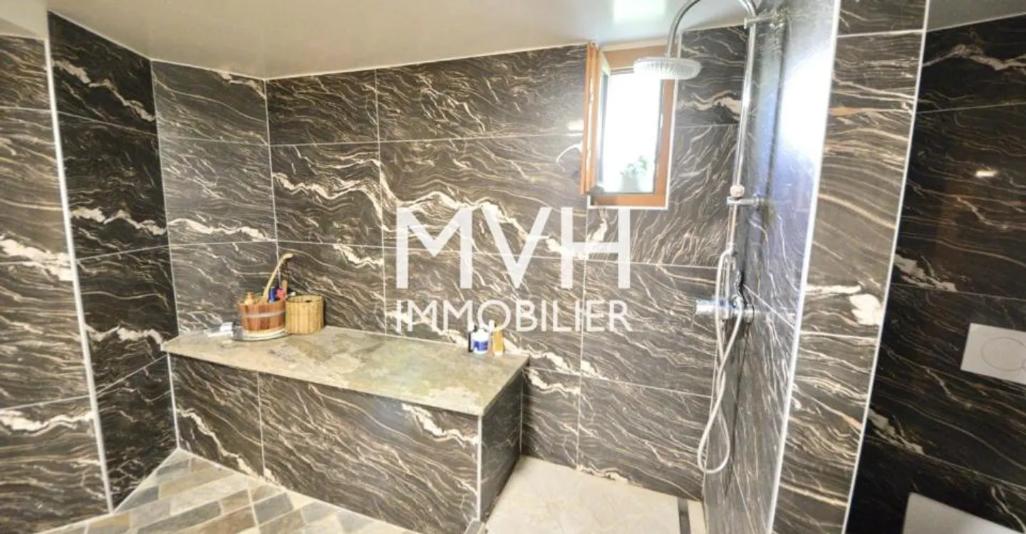 Villa d'architecte 9 pièces dans écrin de verdure - Foto 8 von 11