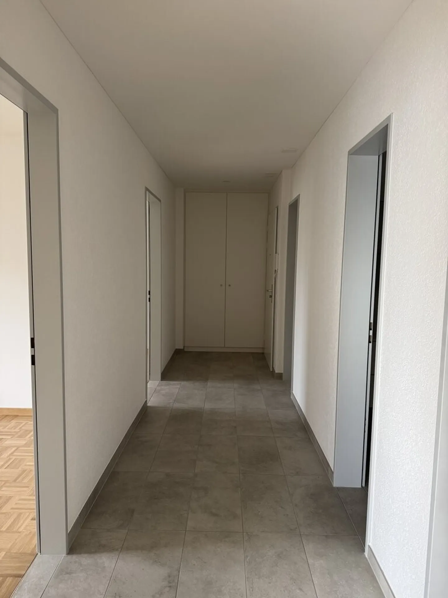 Bright 3.5-room apartment in a strategic location - Photo 2 of 9