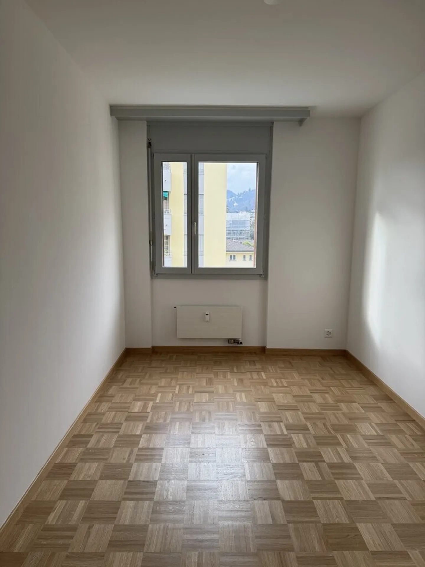 Bright 3.5-room apartment in a strategic location - Photo 7 of 9