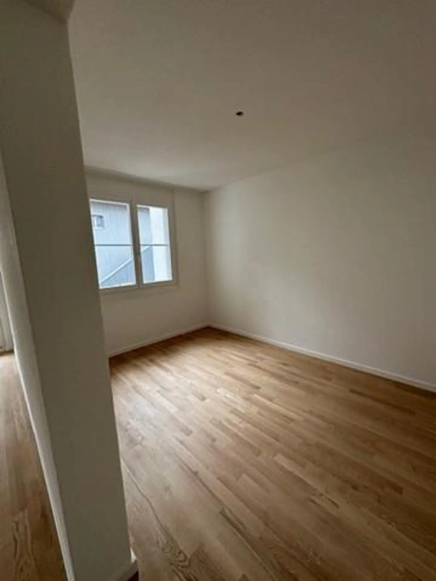 Charming 3.5-Room Apartment - Photo 6 of 8