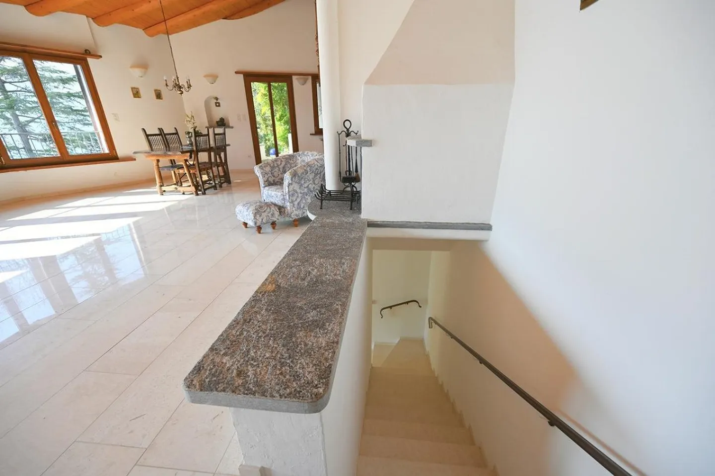 2 Ville Gemelle in Stile Rustico con Magnifica Vista Lago di Lugano - Foto 7 di 25