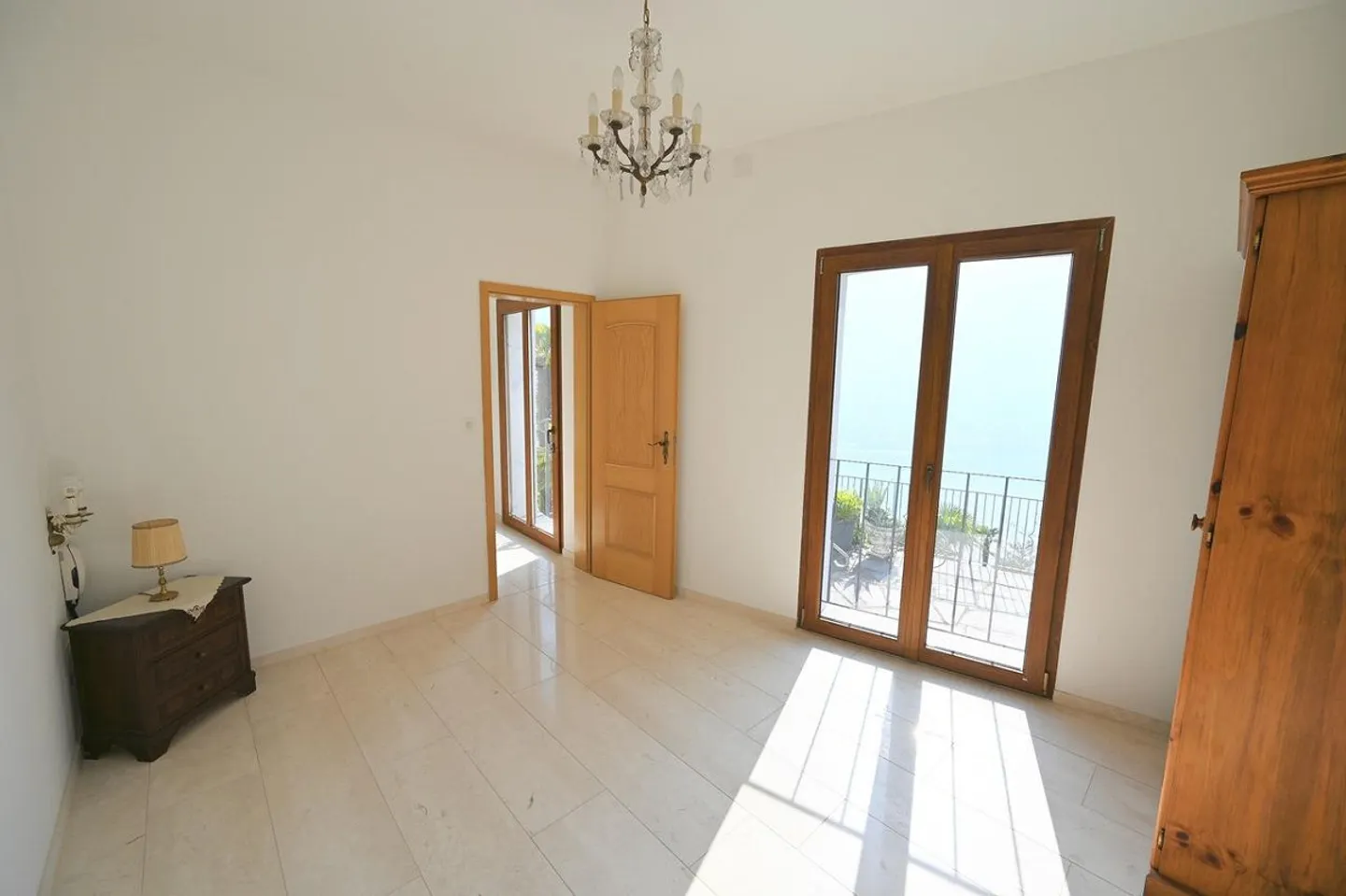 2 Ville Gemelle in Stile Rustico con Magnifica Vista Lago di Lugano - Foto 25 di 25