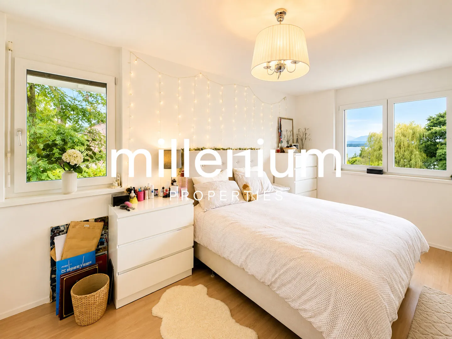 Spacious Family Home with Garden - Photo 6 of 8