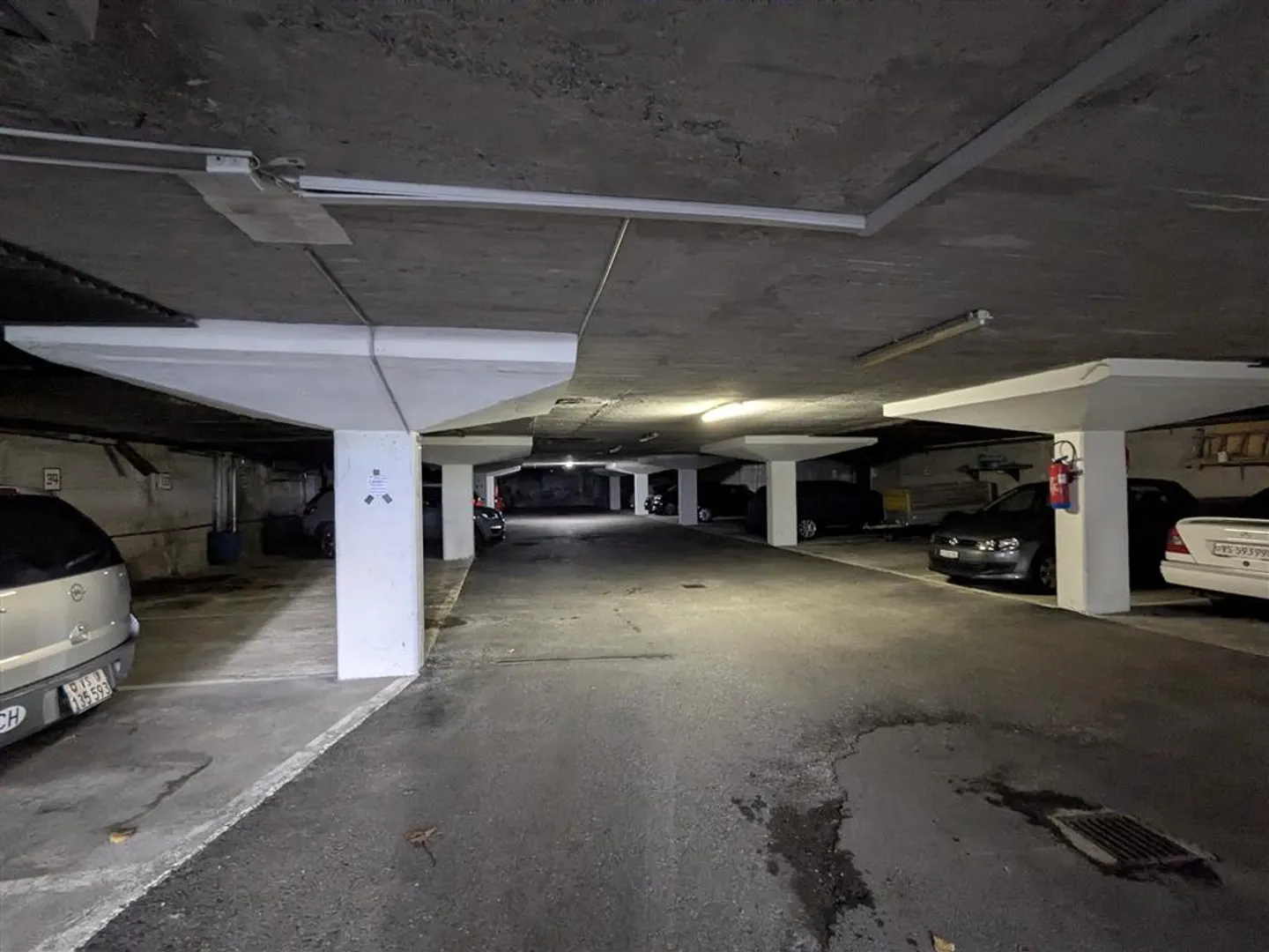 Place de parking extérieure à louer - Photo 3 sur 4